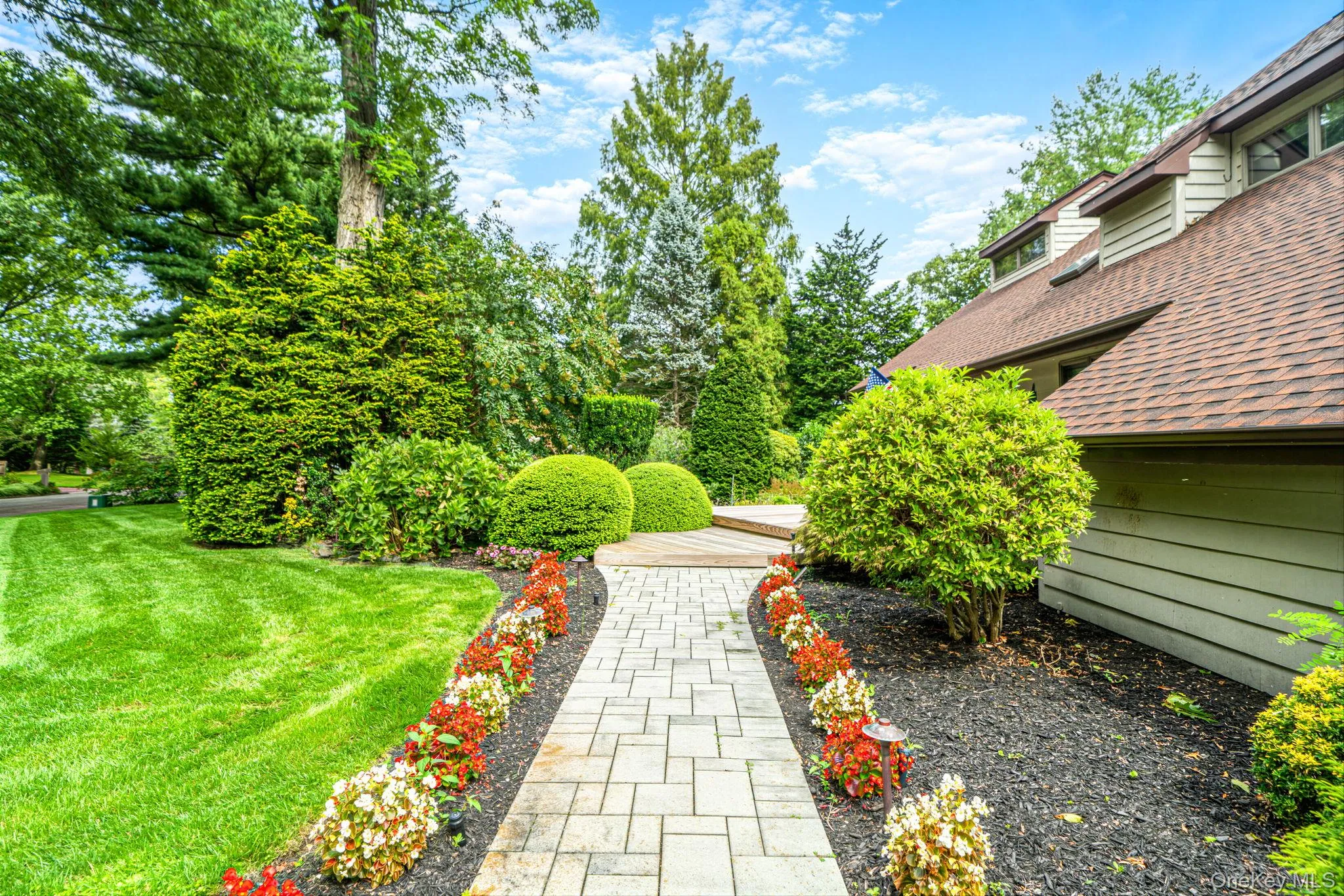 4 Kroft Court, Huntington, NY, 5 Bedrooms Bedrooms, 9 Rooms Rooms,2 BathroomsBathrooms,Residential,For Rent,Kroft,0,1052664 4 Kroft Court, Huntington, NY, 5 Bedrooms Bedrooms, 9 Rooms Rooms,2 BathroomsBathrooms,Residential,For Rent,Kroft,0,1052664