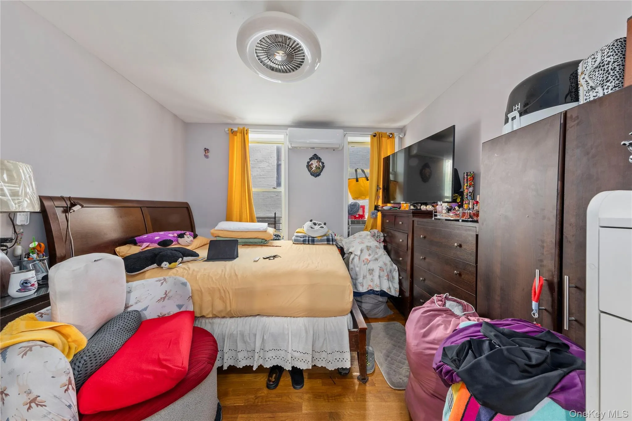 1814 Phelan Place, New York, NY, 10 Bedrooms Bedrooms, 13 Rooms Rooms,3 BathroomsBathrooms,Residential,For Rent,Phelan,0,1052665 1814 Phelan Place, New York, NY, 10 Bedrooms Bedrooms, 13 Rooms Rooms,3 BathroomsBathrooms,Residential,For Rent,Phelan,0,1052665