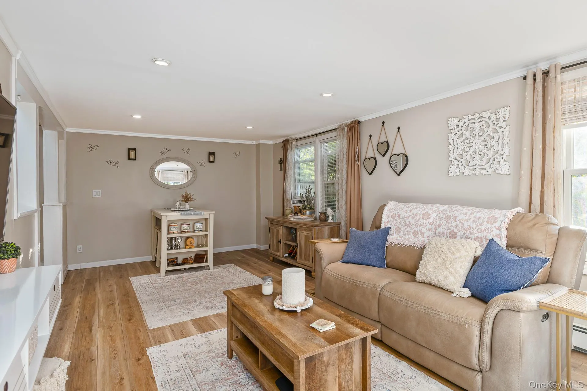 455 Montauk Highway, Southampton, NY, 2 Bedrooms Bedrooms, 7 Rooms Rooms,2 BathroomsBathrooms,Residential,For Rent,Montauk,0,1052668 455 Montauk Highway, Southampton, NY, 2 Bedrooms Bedrooms, 7 Rooms Rooms,2 BathroomsBathrooms,Residential,For Rent,Montauk,0,1052668