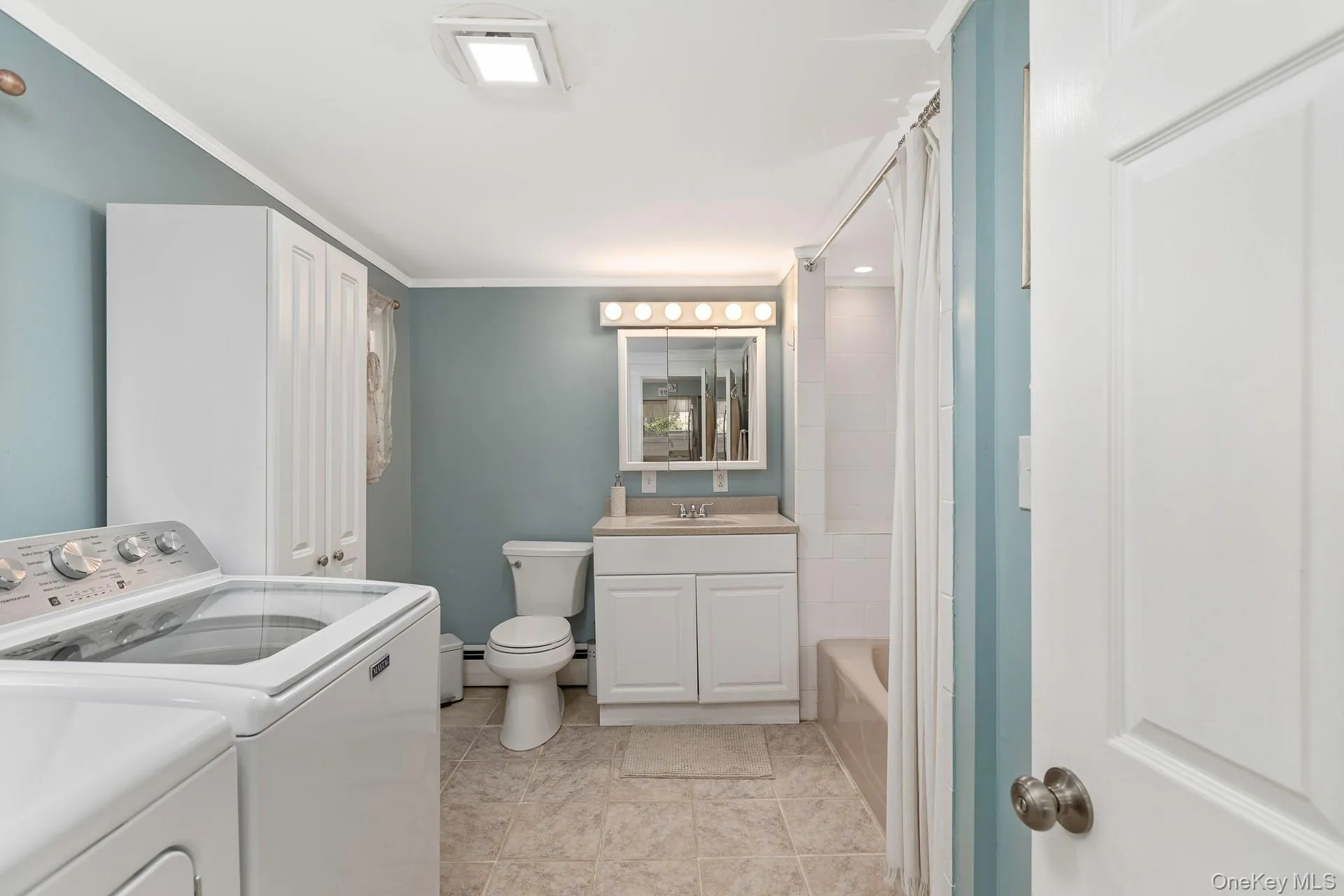 455 Montauk Highway, Southampton, NY, 2 Bedrooms Bedrooms, 7 Rooms Rooms,2 BathroomsBathrooms,Residential,For Rent,Montauk,0,1052668 455 Montauk Highway, Southampton, NY, 2 Bedrooms Bedrooms, 7 Rooms Rooms,2 BathroomsBathrooms,Residential,For Rent,Montauk,0,1052668