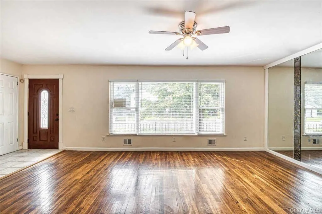 230 Westbury Boulevard, Hempstead, NY, 3 Bedrooms Bedrooms, 7 Rooms Rooms,2 BathroomsBathrooms,Residential,For Rent,Westbury,0,1052676 230 Westbury Boulevard, Hempstead, NY, 3 Bedrooms Bedrooms, 7 Rooms Rooms,2 BathroomsBathrooms,Residential,For Rent,Westbury,0,1052676