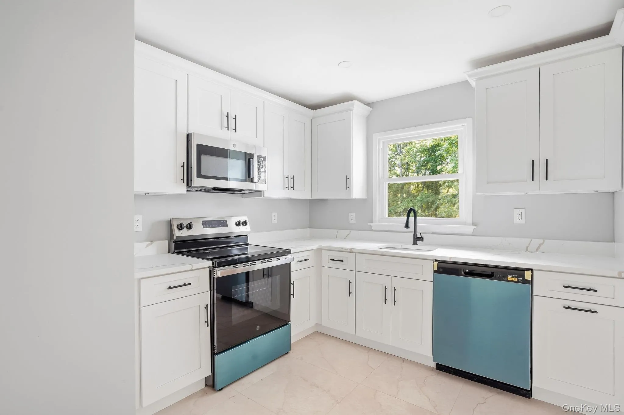 15 Vandewater Drive, Wappinger, NY, 3 Bedrooms Bedrooms, 12 Rooms Rooms,1 BathroomBathrooms,Residential,For Rent,Vandewater,0,1052679 15 Vandewater Drive, Wappinger, NY, 3 Bedrooms Bedrooms, 12 Rooms Rooms,1 BathroomBathrooms,Residential,For Rent,Vandewater,0,1052679