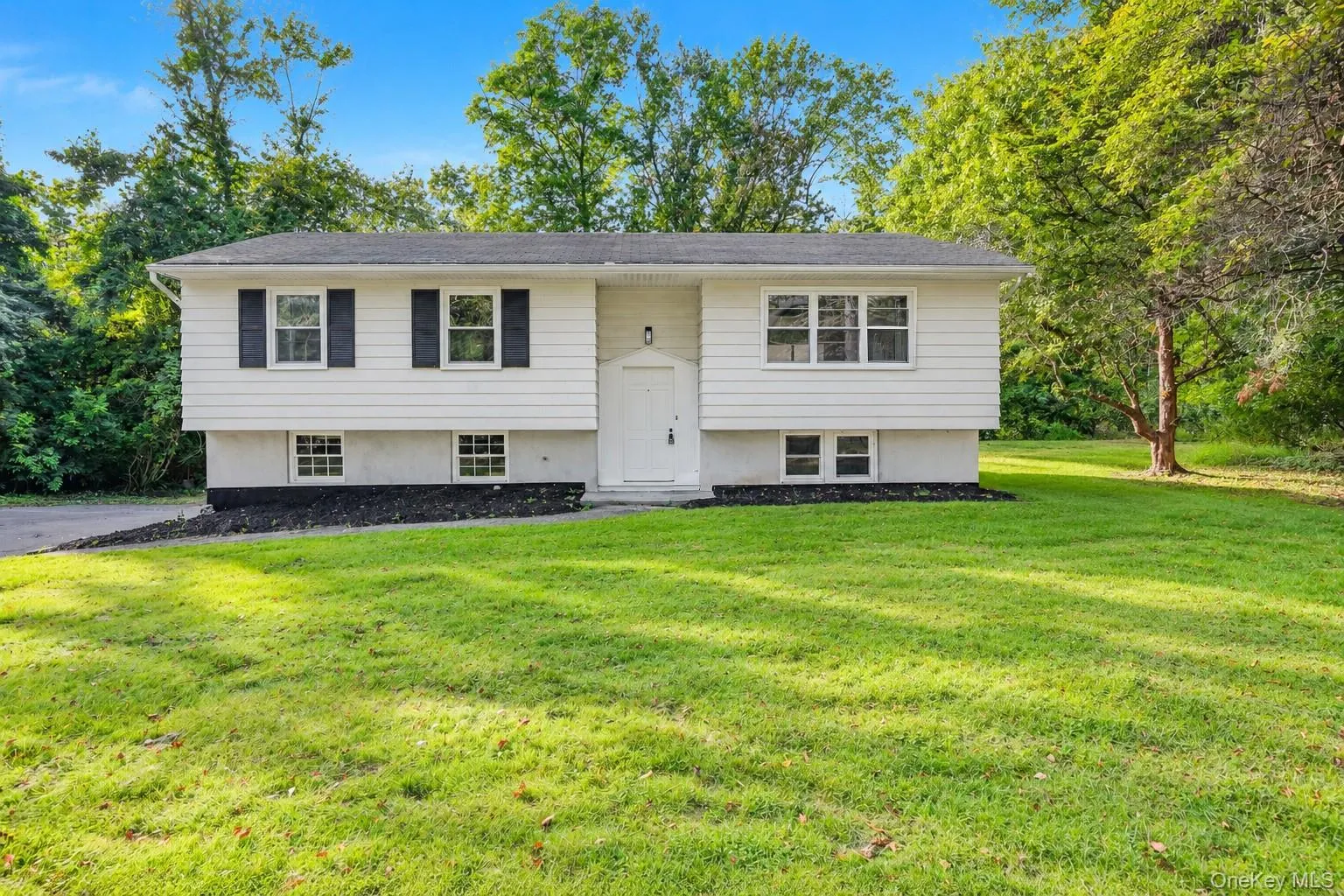 15 Vandewater Drive, Wappinger, NY, 3 Bedrooms Bedrooms, 12 Rooms Rooms,1 BathroomBathrooms,Residential,For Rent,Vandewater,0,1052679 15 Vandewater Drive, Wappinger, NY, 3 Bedrooms Bedrooms, 12 Rooms Rooms,1 BathroomBathrooms,Residential,For Rent,Vandewater,0,1052679