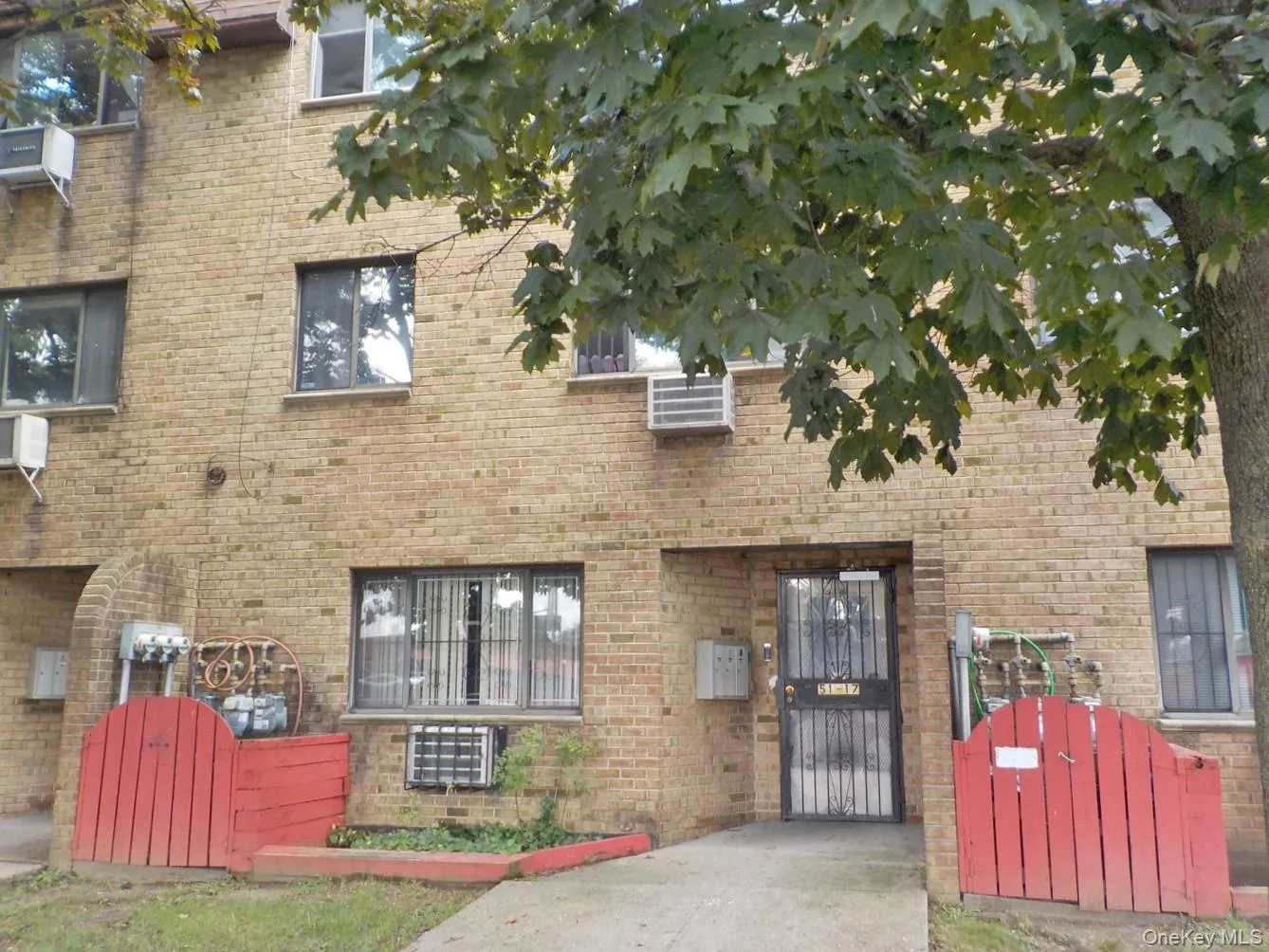 51-17 99th Street, New York, NY, 2 Bedrooms Bedrooms, 5 Rooms Rooms,1 BathroomBathrooms,Residential,For Rent,99th,0,1052681 51-17 99th Street, New York, NY, 2 Bedrooms Bedrooms, 5 Rooms Rooms,1 BathroomBathrooms,Residential,For Rent,99th,0,1052681