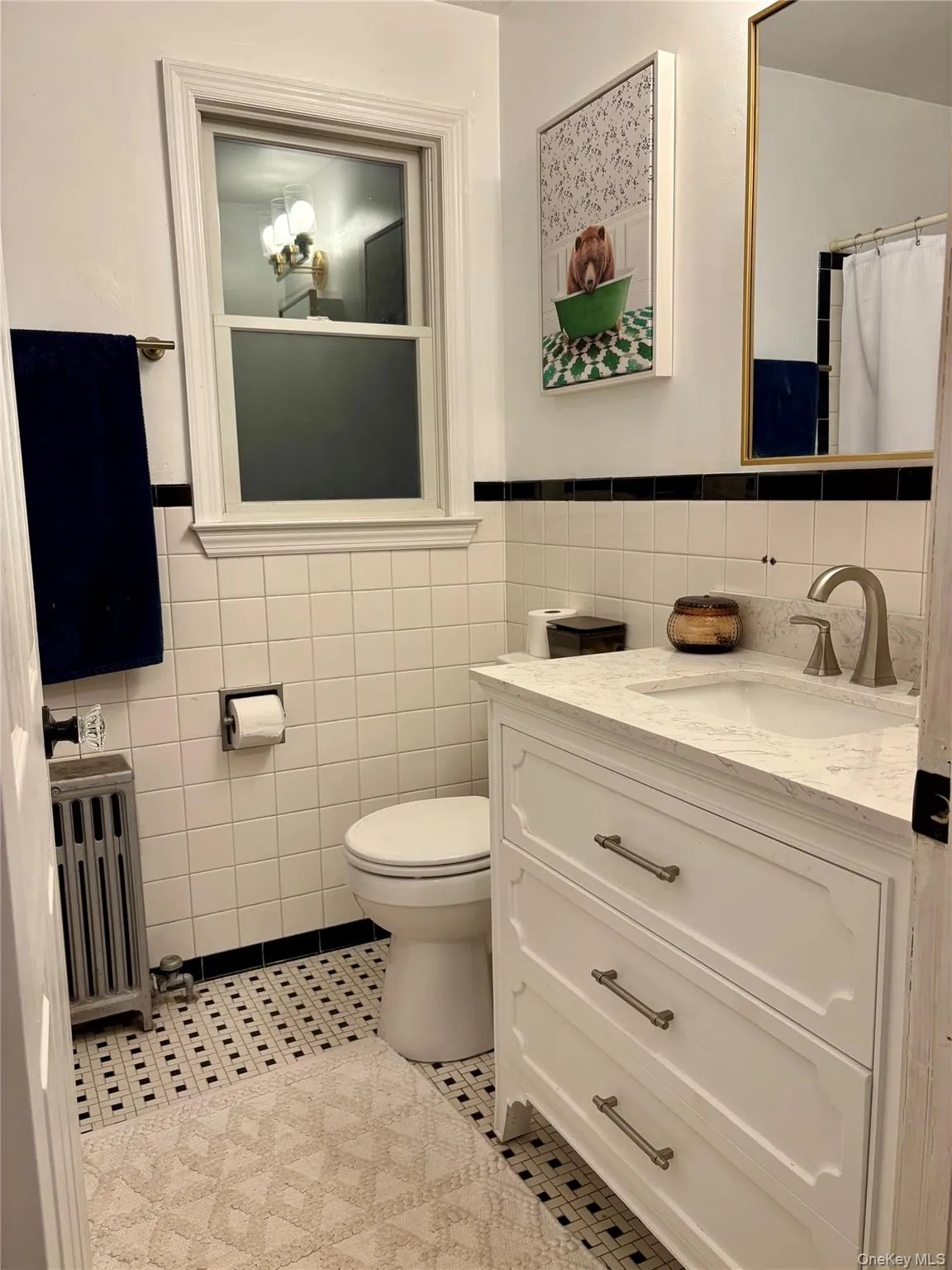 275 4th Avenue, Smithtown, NY, 2 Bedroom Bedrooms, 5 Room Rooms,1 BathroomBathrooms,Residential Lease,For Rent,4th,0,1052684 275 4th Avenue, Smithtown, NY, 2 Bedroom Bedrooms, 5 Room Rooms,1 BathroomBathrooms,Residential Lease,For Rent,4th,0,1052684