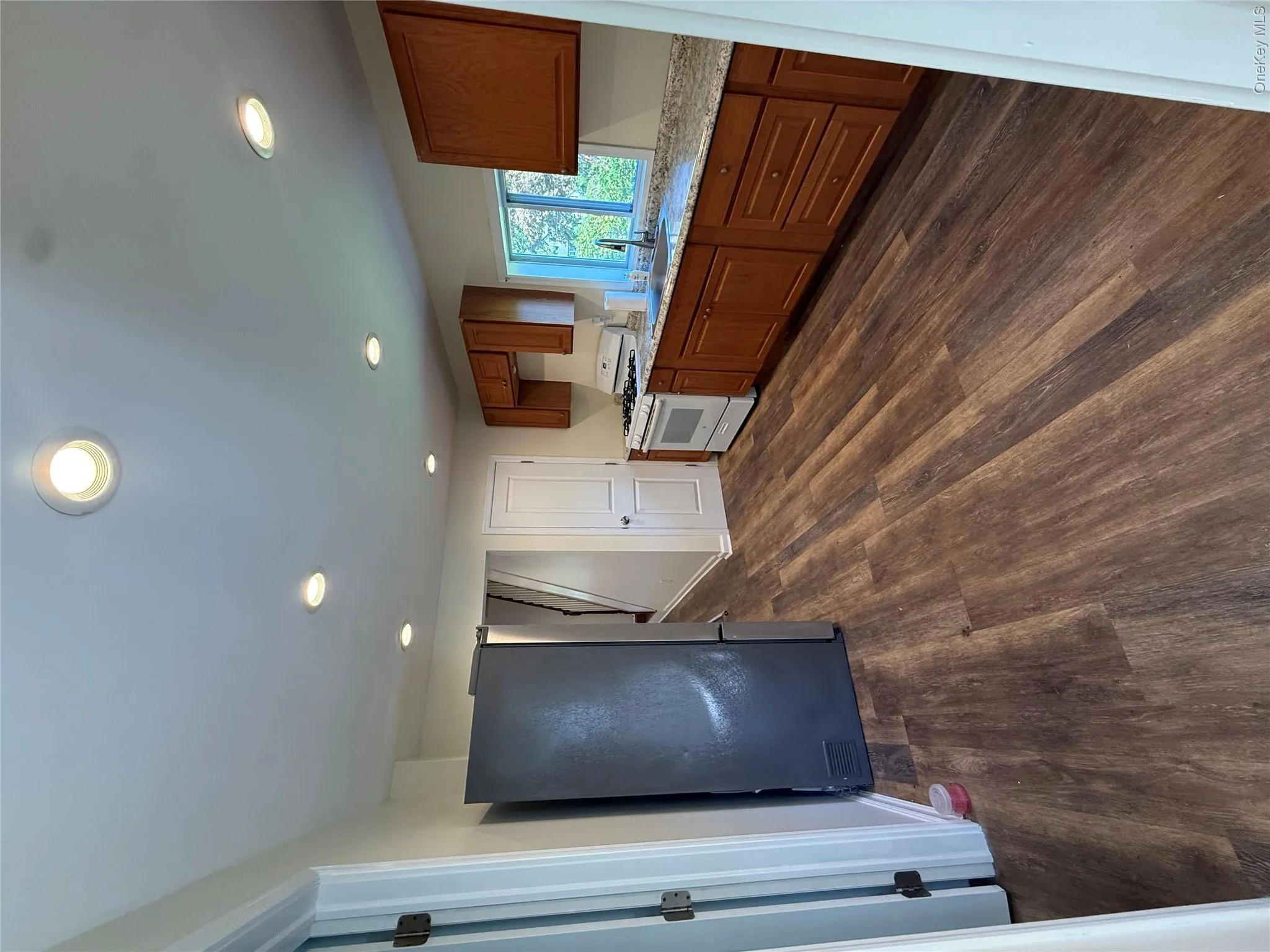7 Park Avenue, Brookhaven, NY, 3 Bedrooms Bedrooms, 7 Rooms Rooms,1 BathroomBathrooms,Residential Lease,For Rent,Park,0,1052693 7 Park Avenue, Brookhaven, NY, 3 Bedrooms Bedrooms, 7 Rooms Rooms,1 BathroomBathrooms,Residential Lease,For Rent,Park,0,1052693
