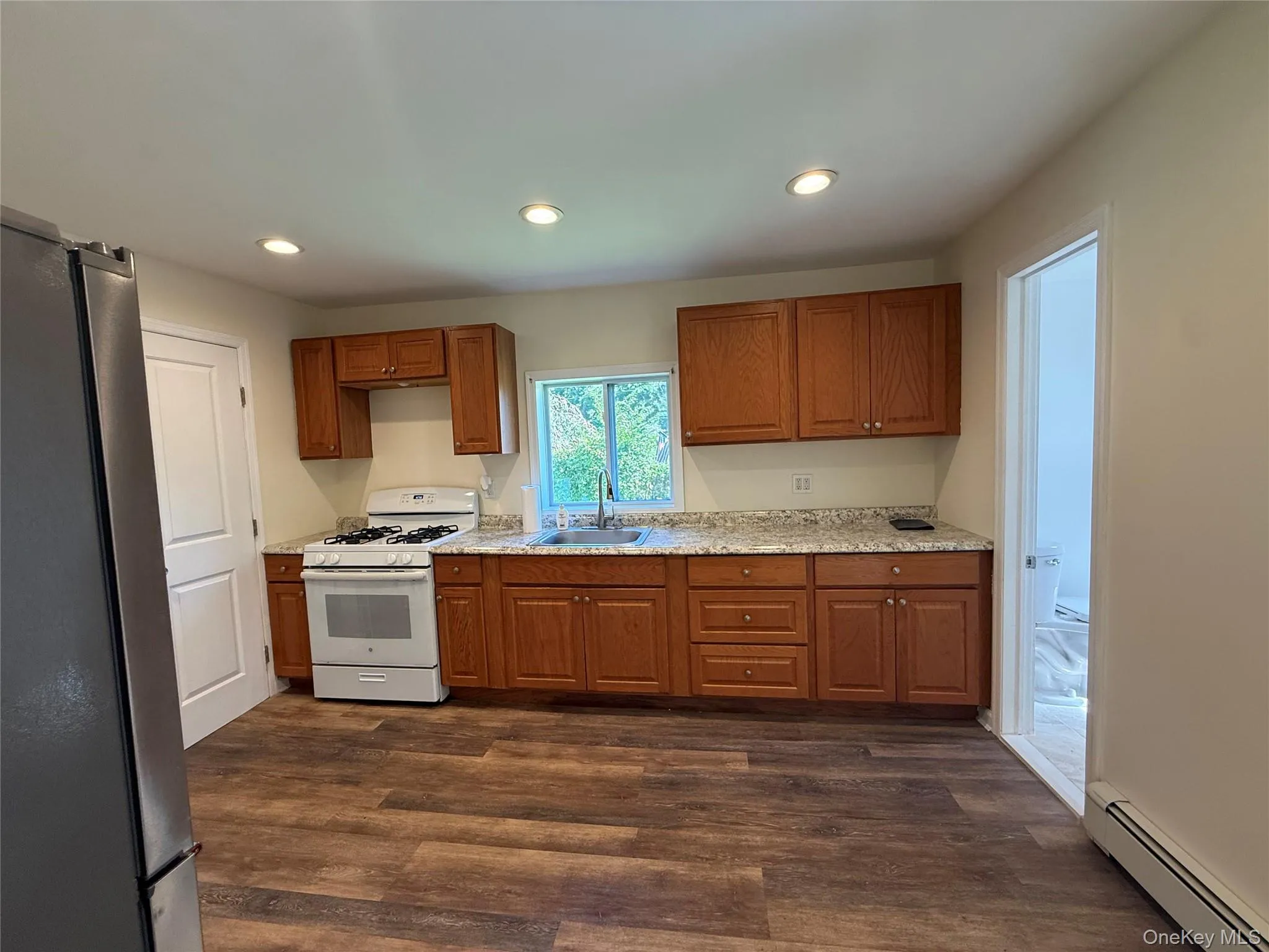 7 Park Avenue, Brookhaven, NY, 3 Bedrooms Bedrooms, 7 Rooms Rooms,1 BathroomBathrooms,Residential Lease,For Rent,Park,0,1052693 7 Park Avenue, Brookhaven, NY, 3 Bedrooms Bedrooms, 7 Rooms Rooms,1 BathroomBathrooms,Residential Lease,For Rent,Park,0,1052693