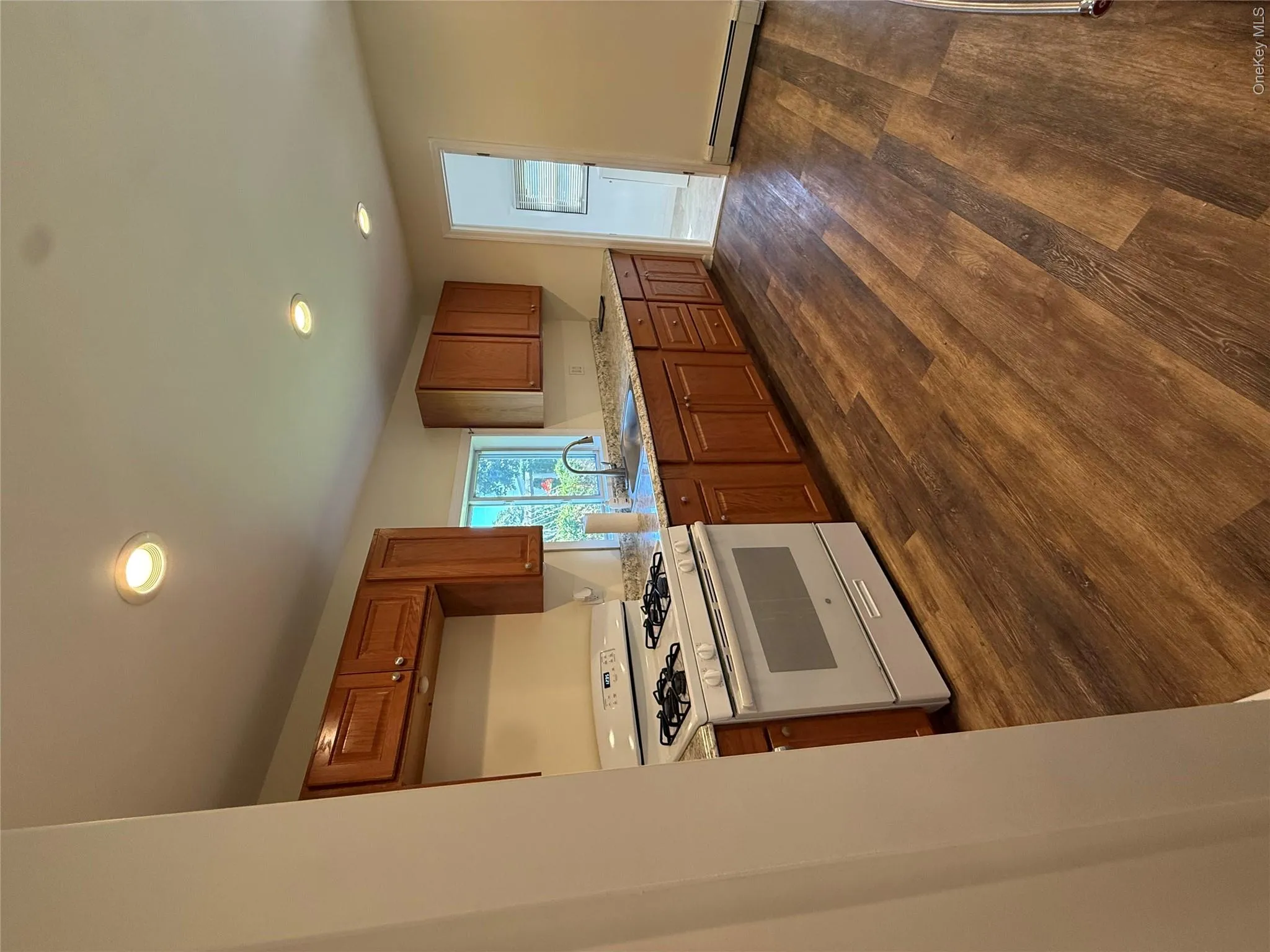 7 Park Avenue, Brookhaven, NY, 3 Bedrooms Bedrooms, 7 Rooms Rooms,1 BathroomBathrooms,Residential Lease,For Rent,Park,0,1052693 7 Park Avenue, Brookhaven, NY, 3 Bedrooms Bedrooms, 7 Rooms Rooms,1 BathroomBathrooms,Residential Lease,For Rent,Park,0,1052693
