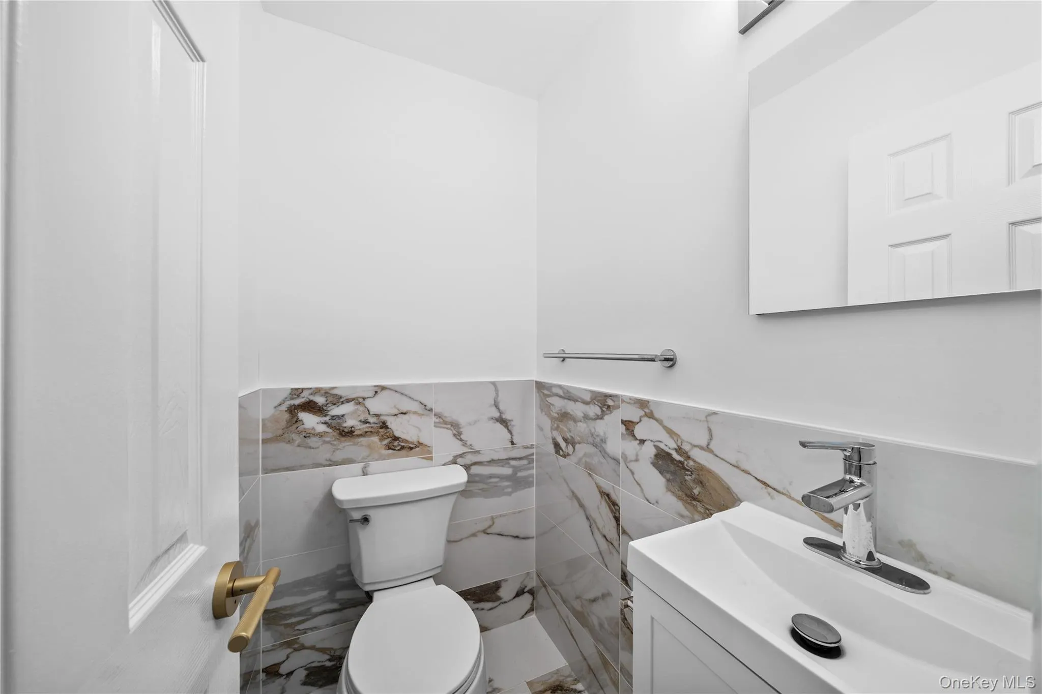 70 Middle Pond Road, Southampton, NY, 5 Bedrooms Bedrooms, 12 Rooms Rooms,2 BathroomsBathrooms,Residential,For Rent,Middle Pond,0,1052698 70 Middle Pond Road, Southampton, NY, 5 Bedrooms Bedrooms, 12 Rooms Rooms,2 BathroomsBathrooms,Residential,For Rent,Middle Pond,0,1052698