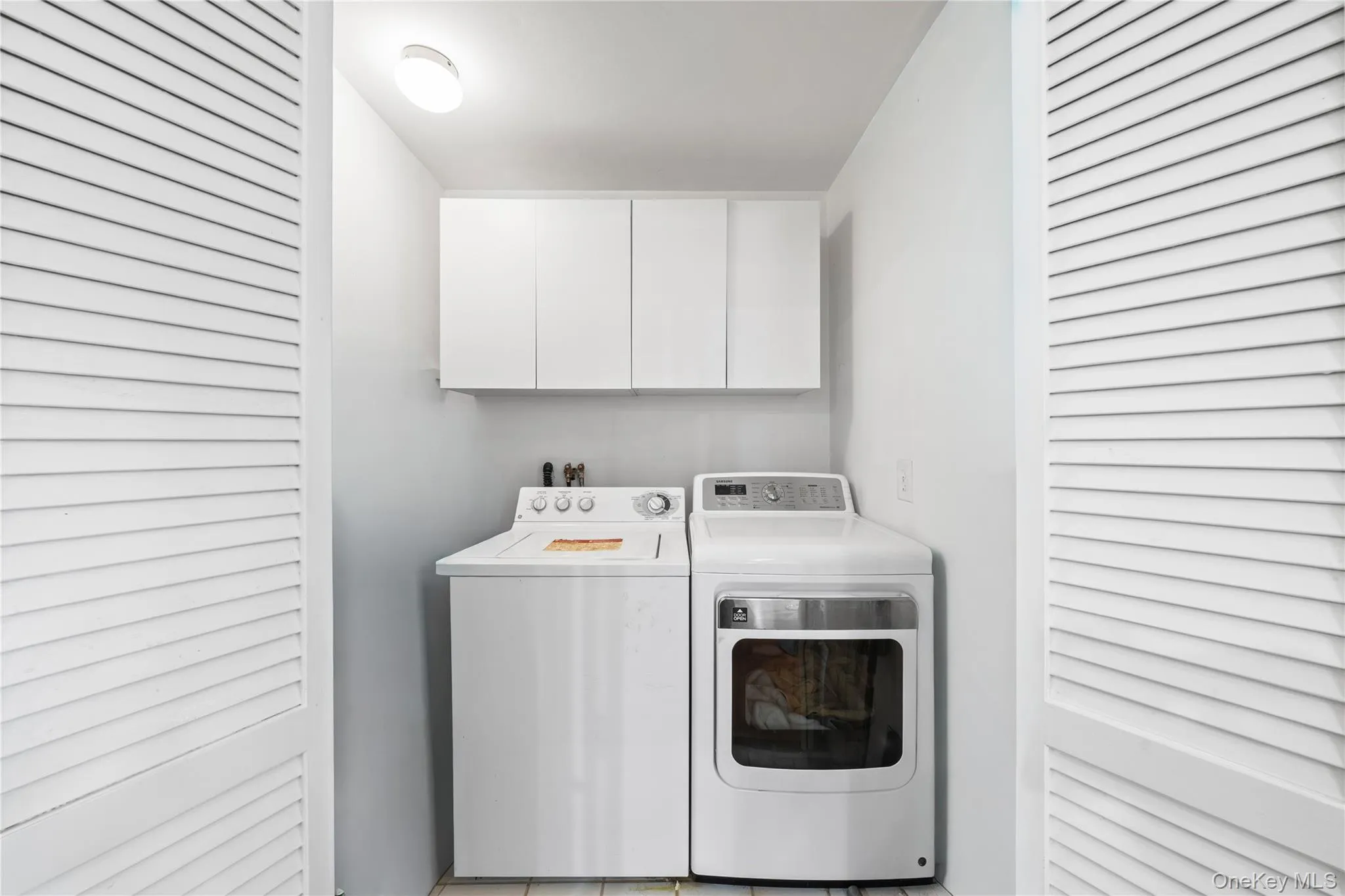 70 Middle Pond Road, Southampton, NY, 5 Bedrooms Bedrooms, 12 Rooms Rooms,2 BathroomsBathrooms,Residential,For Rent,Middle Pond,0,1052698 70 Middle Pond Road, Southampton, NY, 5 Bedrooms Bedrooms, 12 Rooms Rooms,2 BathroomsBathrooms,Residential,For Rent,Middle Pond,0,1052698