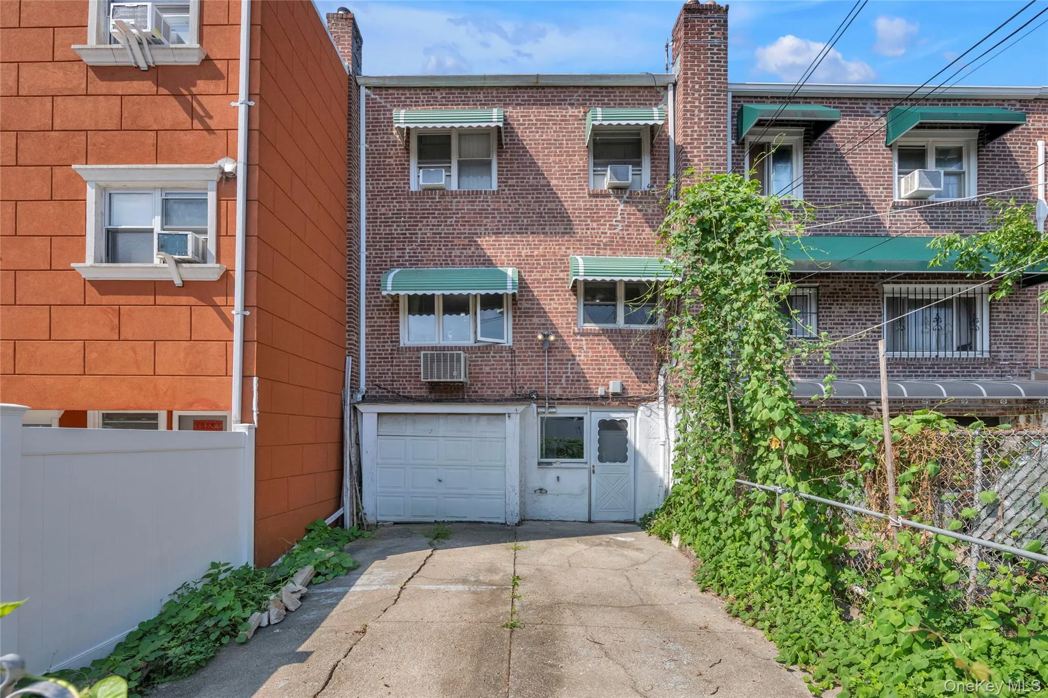 5037 64th Street, New York, NY, 3 Bedrooms Bedrooms, 7 Rooms Rooms,1 BathroomBathrooms,Residential,For Rent,64th,0,1052701 5037 64th Street, New York, NY, 3 Bedrooms Bedrooms, 7 Rooms Rooms,1 BathroomBathrooms,Residential,For Rent,64th,0,1052701