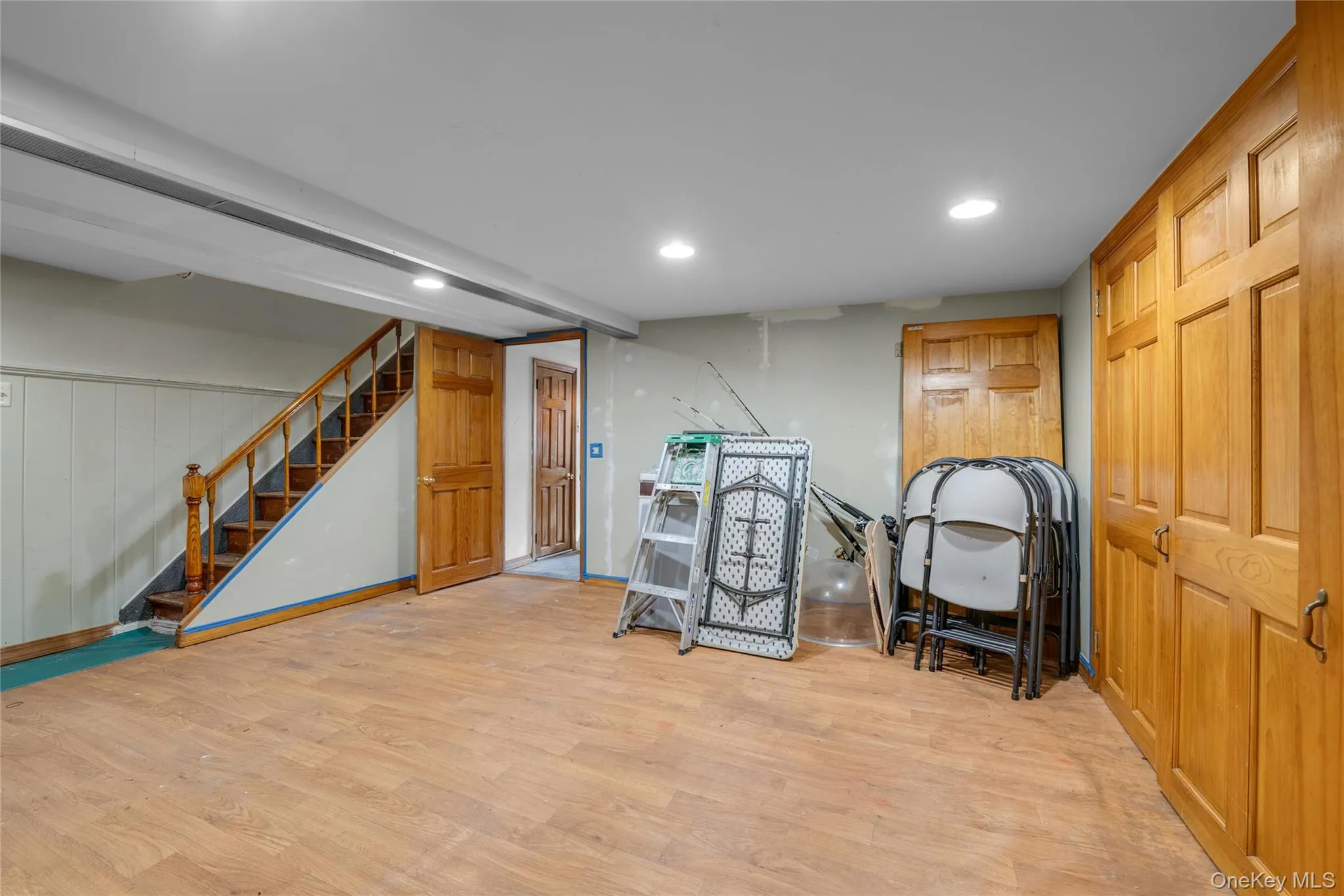 5037 64th Street, New York, NY, 3 Bedrooms Bedrooms, 7 Rooms Rooms,1 BathroomBathrooms,Residential,For Rent,64th,0,1052701 5037 64th Street, New York, NY, 3 Bedrooms Bedrooms, 7 Rooms Rooms,1 BathroomBathrooms,Residential,For Rent,64th,0,1052701