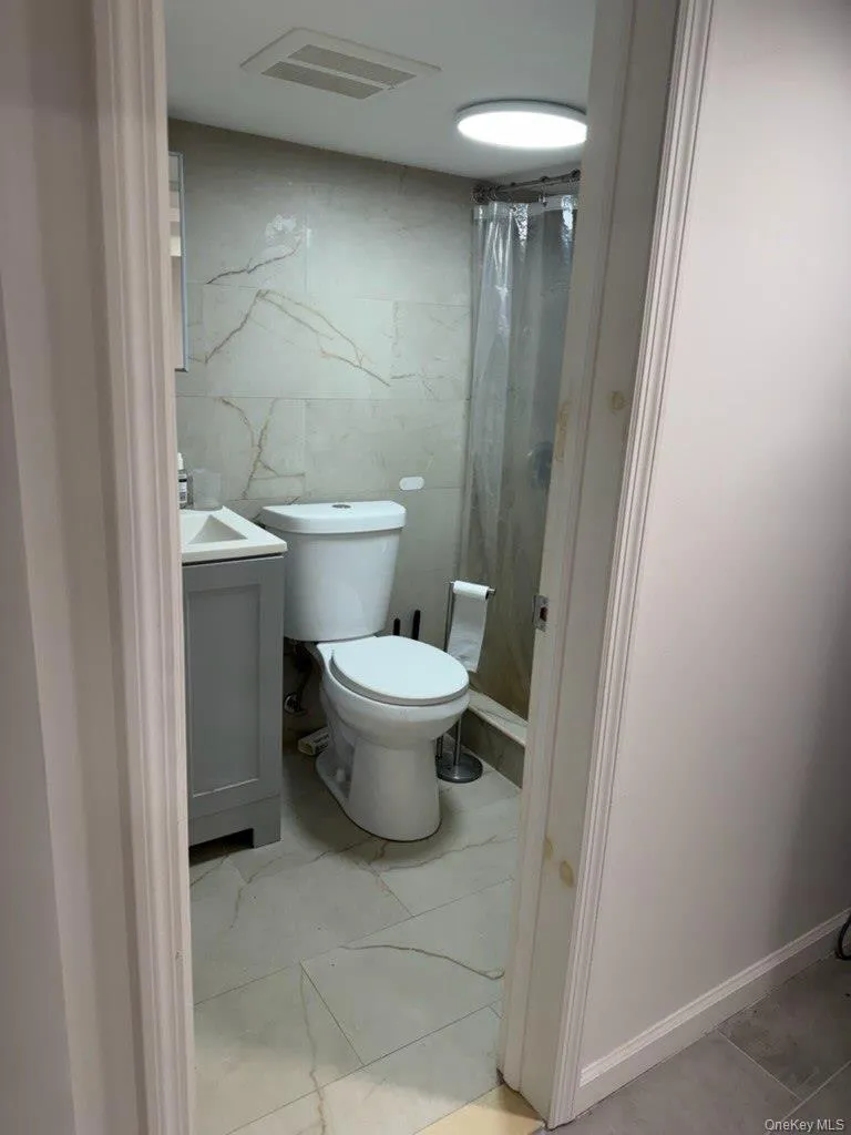2760 Bainbridge Avenue, New York, NY, 2 Room Rooms,1 BathroomBathrooms,Residential Lease,For Rent,Bainbridge,0,1052702 2760 Bainbridge Avenue, New York, NY, 2 Room Rooms,1 BathroomBathrooms,Residential Lease,For Rent,Bainbridge,0,1052702