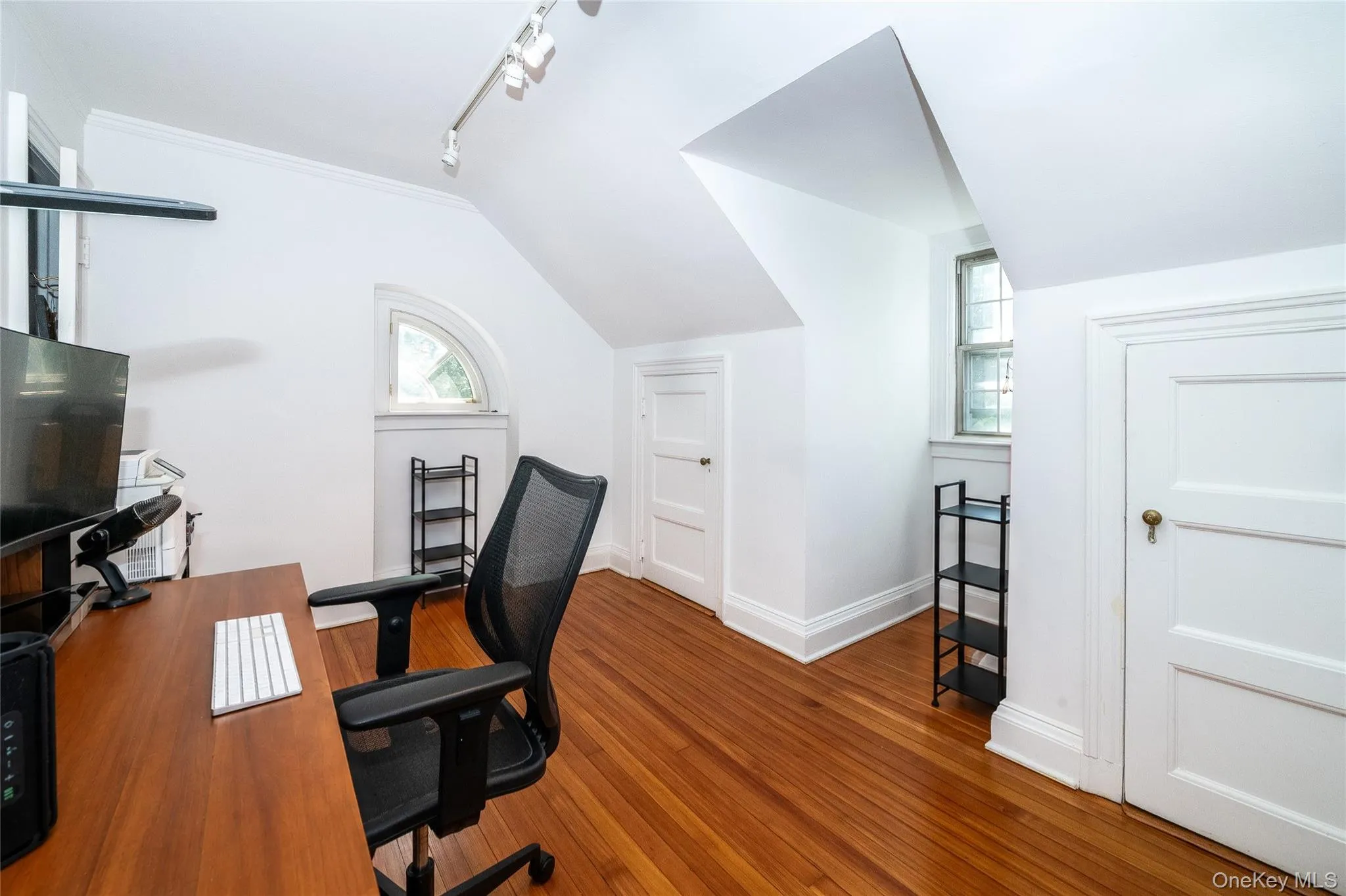 209 Beechmont Drive, New Rochelle, NY, 5 Bedrooms Bedrooms, 10 Rooms Rooms,4 BathroomsBathrooms,Residential,For Rent,Beechmont,0,1052711 209 Beechmont Drive, New Rochelle, NY, 5 Bedrooms Bedrooms, 10 Rooms Rooms,4 BathroomsBathrooms,Residential,For Rent,Beechmont,0,1052711