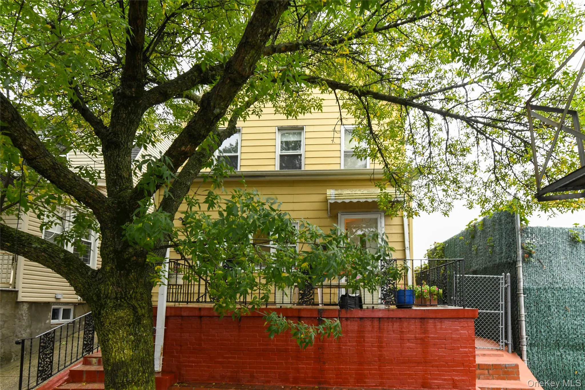 106-12 96th Street, New York, NY, 3 Bedrooms Bedrooms, 9 Rooms Rooms,2 BathroomsBathrooms,Residential,For Rent,96th,0,1052722 106-12 96th Street, New York, NY, 3 Bedrooms Bedrooms, 9 Rooms Rooms,2 BathroomsBathrooms,Residential,For Rent,96th,0,1052722