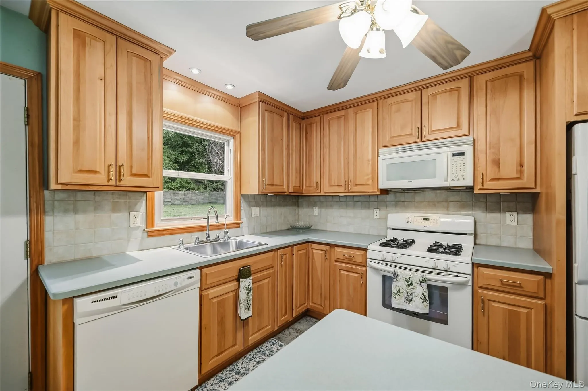 55 Orange Terrace, Middletown, NY, 3 Bedrooms Bedrooms, 5 Rooms Rooms,1 BathroomBathrooms,Residential,For Rent,Orange,0,1052724 55 Orange Terrace, Middletown, NY, 3 Bedrooms Bedrooms, 5 Rooms Rooms,1 BathroomBathrooms,Residential,For Rent,Orange,0,1052724