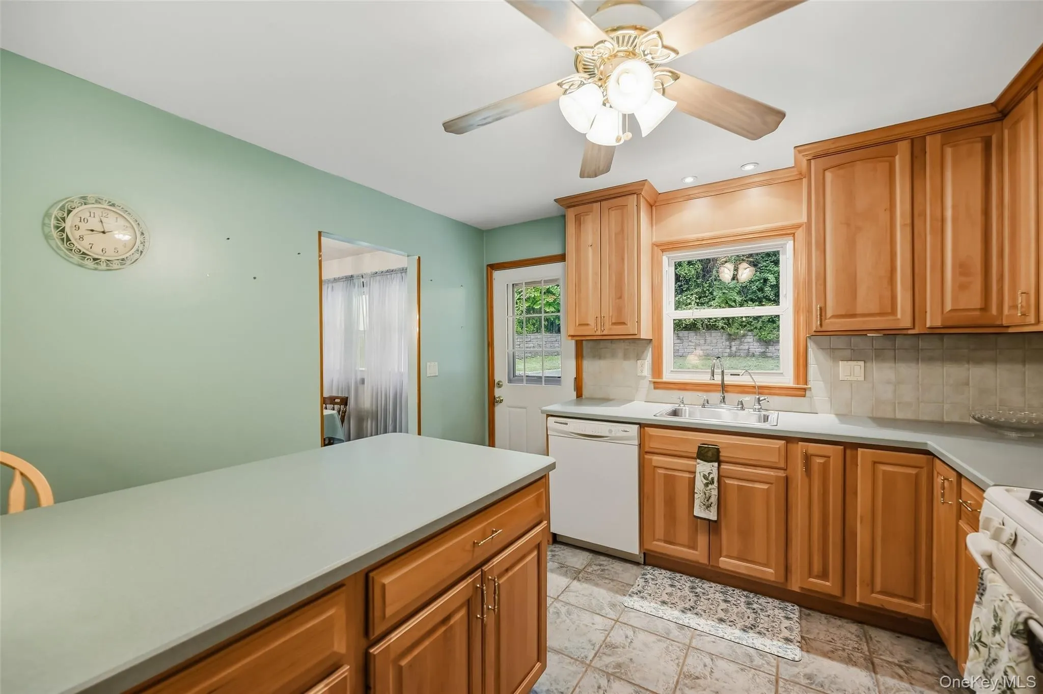 55 Orange Terrace, Middletown, NY, 3 Bedrooms Bedrooms, 5 Rooms Rooms,1 BathroomBathrooms,Residential,For Rent,Orange,0,1052724 55 Orange Terrace, Middletown, NY, 3 Bedrooms Bedrooms, 5 Rooms Rooms,1 BathroomBathrooms,Residential,For Rent,Orange,0,1052724