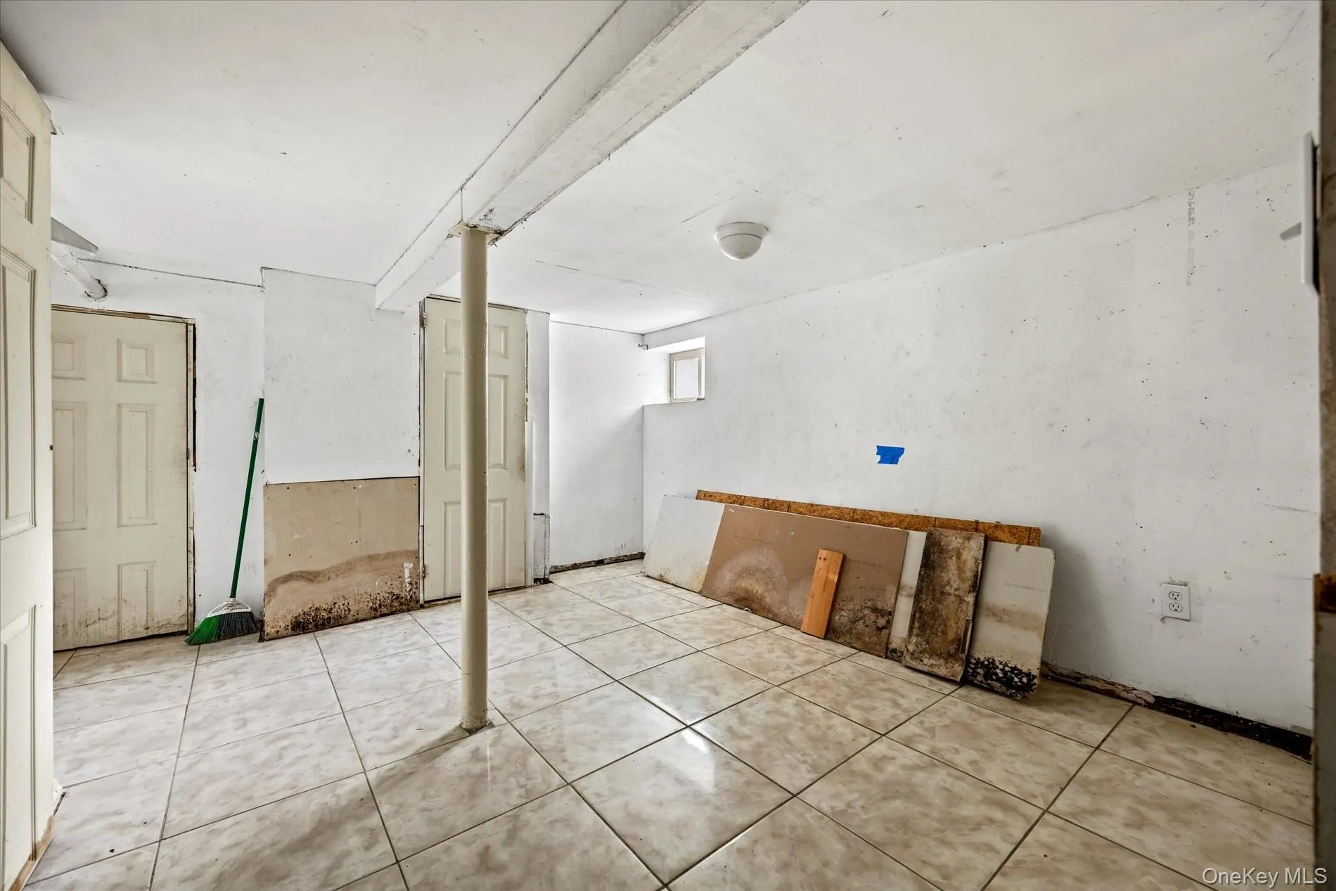155-41 116th Drive, New York, NY, 3 Bedrooms Bedrooms, 4 Rooms Rooms,3 BathroomsBathrooms,Residential,For Rent,116th,0,1052725 155-41 116th Drive, New York, NY, 3 Bedrooms Bedrooms, 4 Rooms Rooms,3 BathroomsBathrooms,Residential,For Rent,116th,0,1052725
