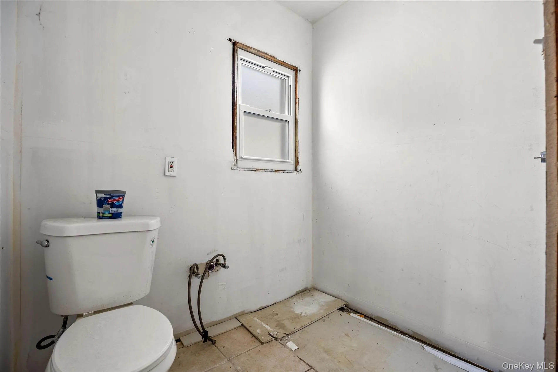 155-41 116th Drive, New York, NY, 3 Bedrooms Bedrooms, 4 Rooms Rooms,3 BathroomsBathrooms,Residential,For Rent,116th,0,1052725 155-41 116th Drive, New York, NY, 3 Bedrooms Bedrooms, 4 Rooms Rooms,3 BathroomsBathrooms,Residential,For Rent,116th,0,1052725