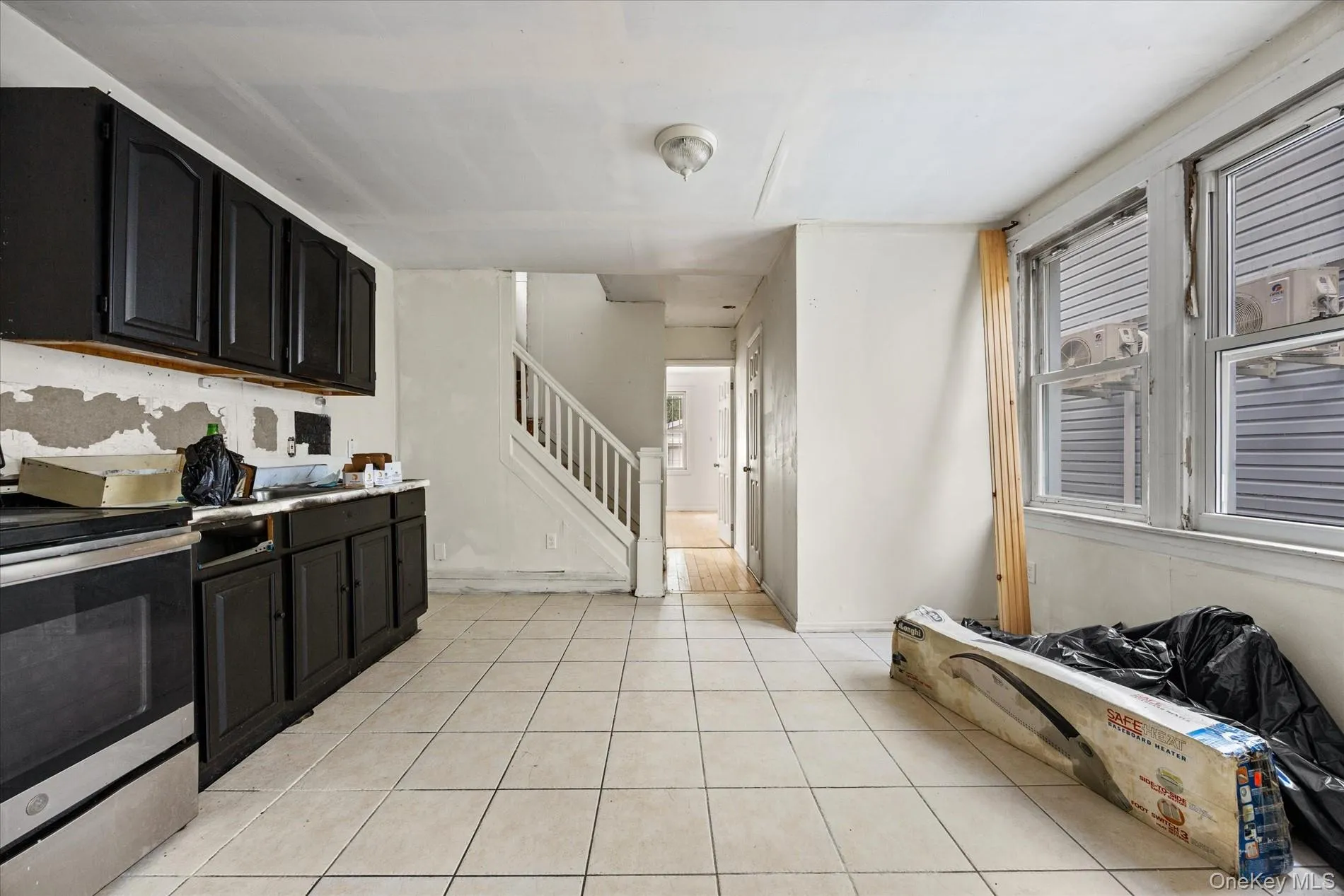 155-41 116th Drive, New York, NY, 3 Bedrooms Bedrooms, 4 Rooms Rooms,3 BathroomsBathrooms,Residential,For Rent,116th,0,1052725 155-41 116th Drive, New York, NY, 3 Bedrooms Bedrooms, 4 Rooms Rooms,3 BathroomsBathrooms,Residential,For Rent,116th,0,1052725
