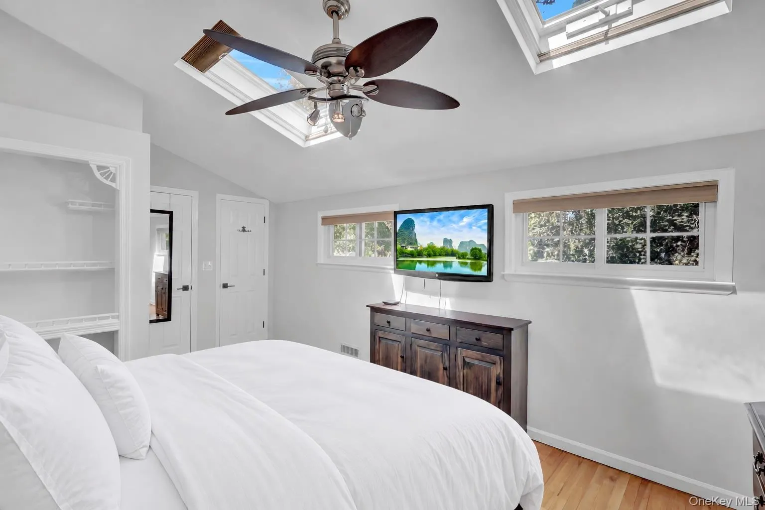 Spacious, 2 skylights, vaulted ceilings, located on the top floor with two large walk-in closets and private bathroom. Spacious, 2 skylights, vaulted ceilings, located on the top floor with two large walk-in closets and private bathroom.