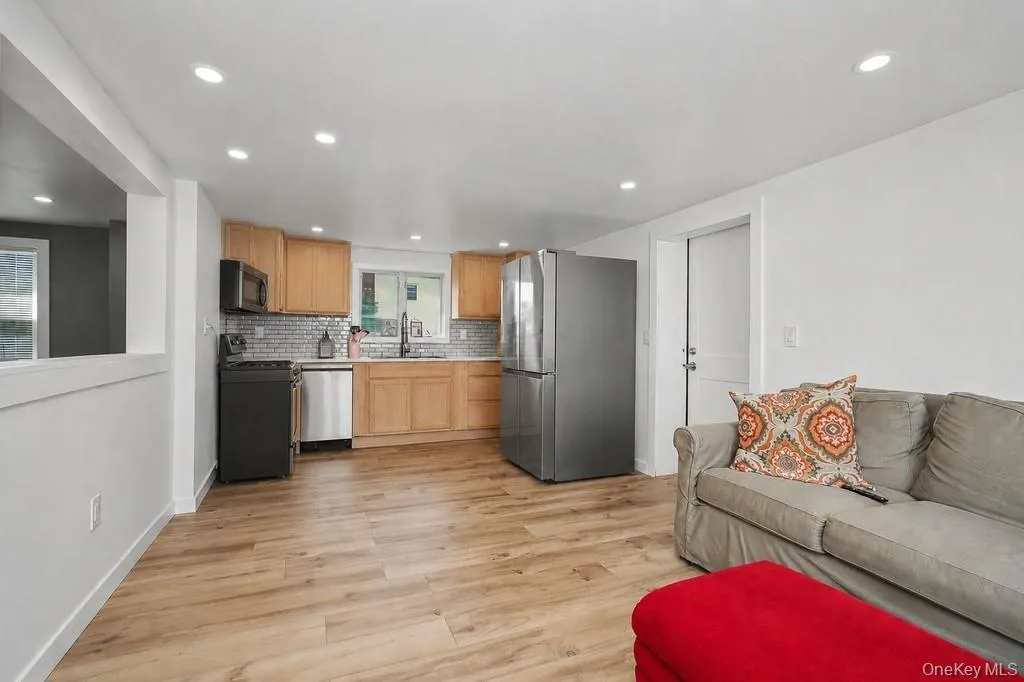 139 8th Street, Cortlandt, NY, 2 Bedrooms Bedrooms, 7 Rooms Rooms,1 BathroomBathrooms,Residential,For Rent,8th,0,1052744 139 8th Street, Cortlandt, NY, 2 Bedrooms Bedrooms, 7 Rooms Rooms,1 BathroomBathrooms,Residential,For Rent,8th,0,1052744