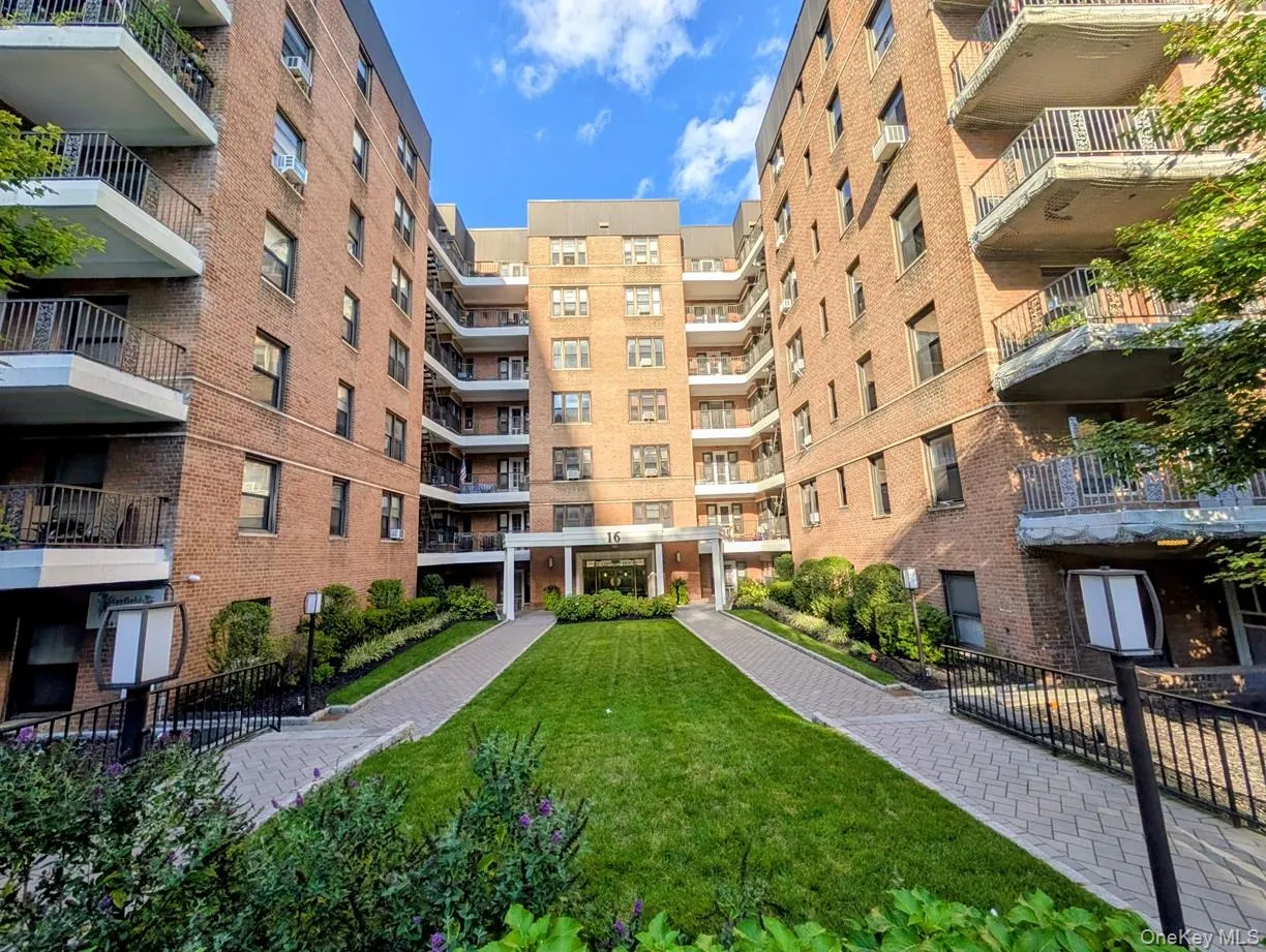 16 Broadway, White Plains, NY, 1 Bedroom Bedrooms, 4 Rooms Rooms,1 BathroomBathrooms,Residential,For Rent,Broadway,0,1052750 16 Broadway, White Plains, NY, 1 Bedroom Bedrooms, 4 Rooms Rooms,1 BathroomBathrooms,Residential,For Rent,Broadway,0,1052750