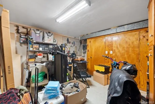 548 Bolton Avenue, New York, NY, 3 Bedrooms Bedrooms, 6 Rooms Rooms,2 BathroomsBathrooms,Residential,For Rent,Bolton,0,1052751 548 Bolton Avenue, New York, NY, 3 Bedrooms Bedrooms, 6 Rooms Rooms,2 BathroomsBathrooms,Residential,For Rent,Bolton,0,1052751