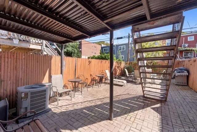 548 Bolton Avenue, New York, NY, 3 Bedrooms Bedrooms, 6 Rooms Rooms,2 BathroomsBathrooms,Residential,For Rent,Bolton,0,1052751 548 Bolton Avenue, New York, NY, 3 Bedrooms Bedrooms, 6 Rooms Rooms,2 BathroomsBathrooms,Residential,For Rent,Bolton,0,1052751