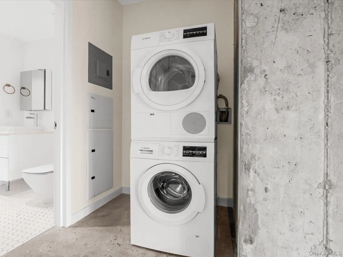 651 New York Avenue, New York, NY, 1 Bedroom Bedrooms, 3 Rooms Rooms,1 BathroomBathrooms,Residential,For Rent,New York,0,1052752 651 New York Avenue, New York, NY, 1 Bedroom Bedrooms, 3 Rooms Rooms,1 BathroomBathrooms,Residential,For Rent,New York,0,1052752