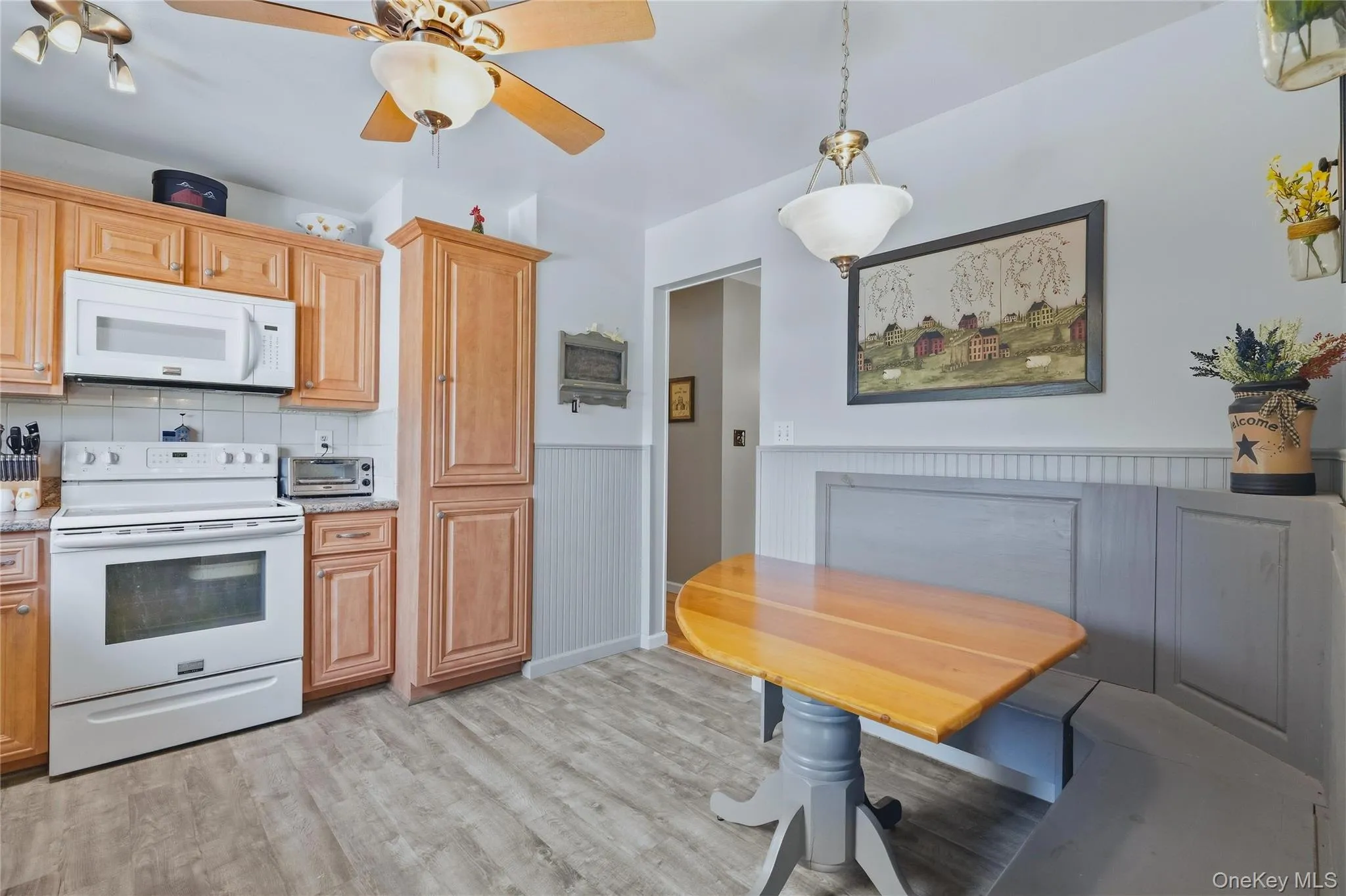 38 Genesee Avenue, Ulster, NY, 3 Bedrooms Bedrooms, 10 Rooms Rooms,2 BathroomsBathrooms,Residential,For Rent,Genesee,0,1052757 38 Genesee Avenue, Ulster, NY, 3 Bedrooms Bedrooms, 10 Rooms Rooms,2 BathroomsBathrooms,Residential,For Rent,Genesee,0,1052757