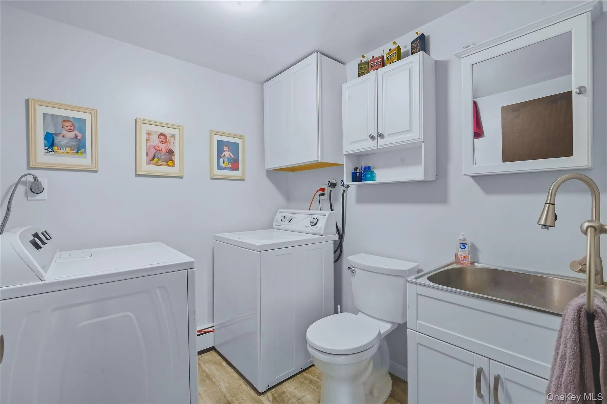 38 Genesee Avenue, Ulster, NY, 3 Bedrooms Bedrooms, 10 Rooms Rooms,2 BathroomsBathrooms,Residential,For Rent,Genesee,0,1052757 38 Genesee Avenue, Ulster, NY, 3 Bedrooms Bedrooms, 10 Rooms Rooms,2 BathroomsBathrooms,Residential,For Rent,Genesee,0,1052757