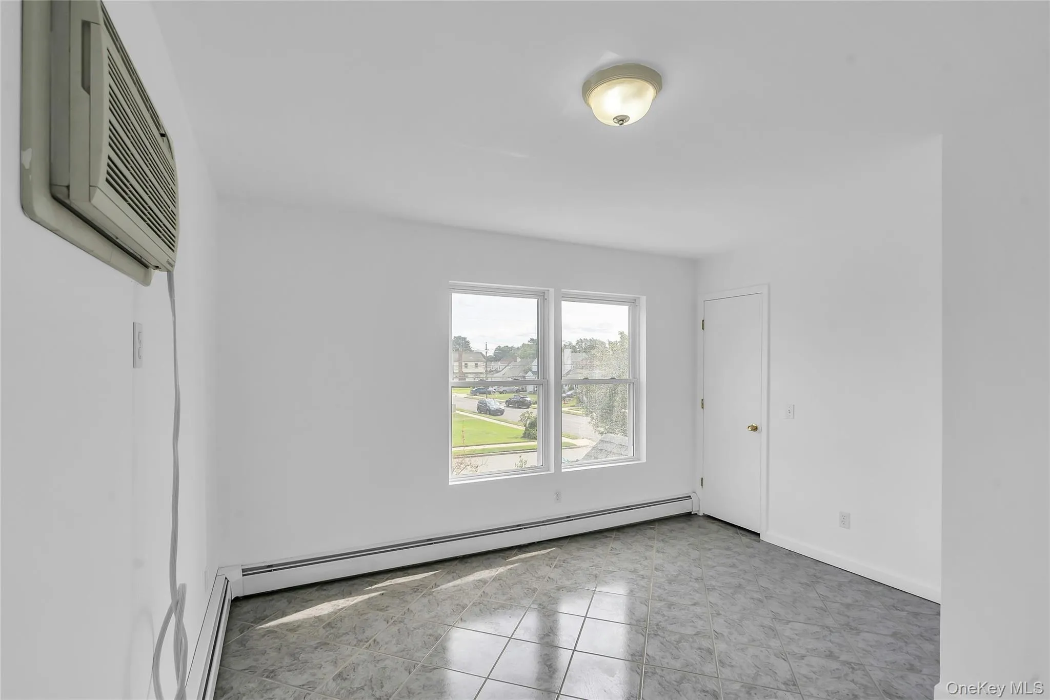 2nd Bedroom 2nd Bedroom