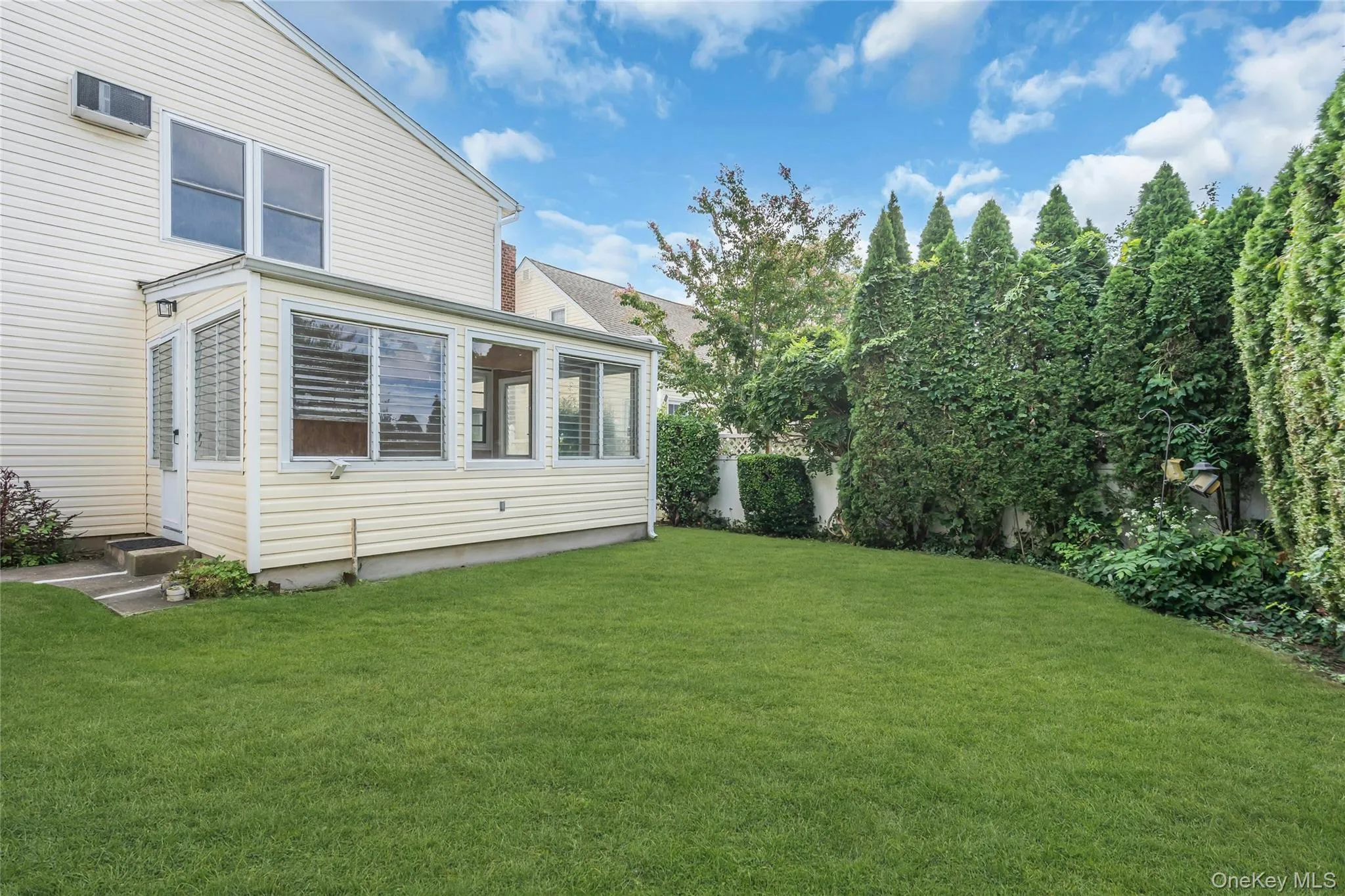 147 Broadway, Hempstead, NY, 4 Bedrooms Bedrooms, 8 Rooms Rooms,3 BathroomsBathrooms,Residential,For Rent,Broadway,0,1052760 147 Broadway, Hempstead, NY, 4 Bedrooms Bedrooms, 8 Rooms Rooms,3 BathroomsBathrooms,Residential,For Rent,Broadway,0,1052760