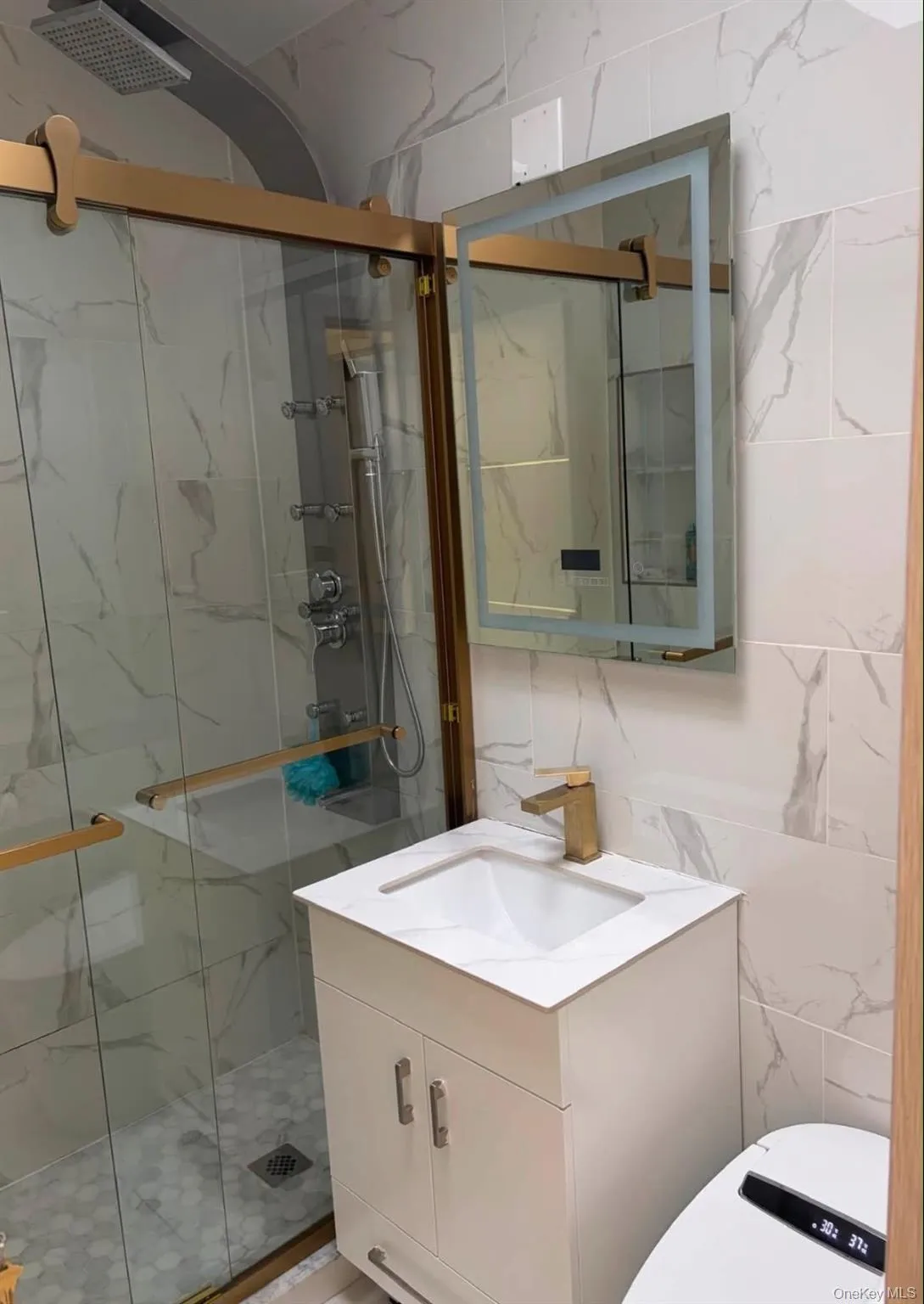 10823 64th Avenue, New York, NY, 2 Bedrooms Bedrooms, 5 Rooms Rooms,1 BathroomBathrooms,Residential Lease,For Rent,64th,0,1052766 10823 64th Avenue, New York, NY, 2 Bedrooms Bedrooms, 5 Rooms Rooms,1 BathroomBathrooms,Residential Lease,For Rent,64th,0,1052766