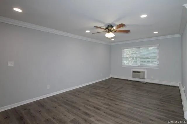 39 Elliot Place, Smithtown, NY, 1 Bedroom Bedrooms, 4 Room Rooms,1 BathroomBathrooms,Residential Lease,For Rent,Elliot,0,1052769 39 Elliot Place, Smithtown, NY, 1 Bedroom Bedrooms, 4 Room Rooms,1 BathroomBathrooms,Residential Lease,For Rent,Elliot,0,1052769