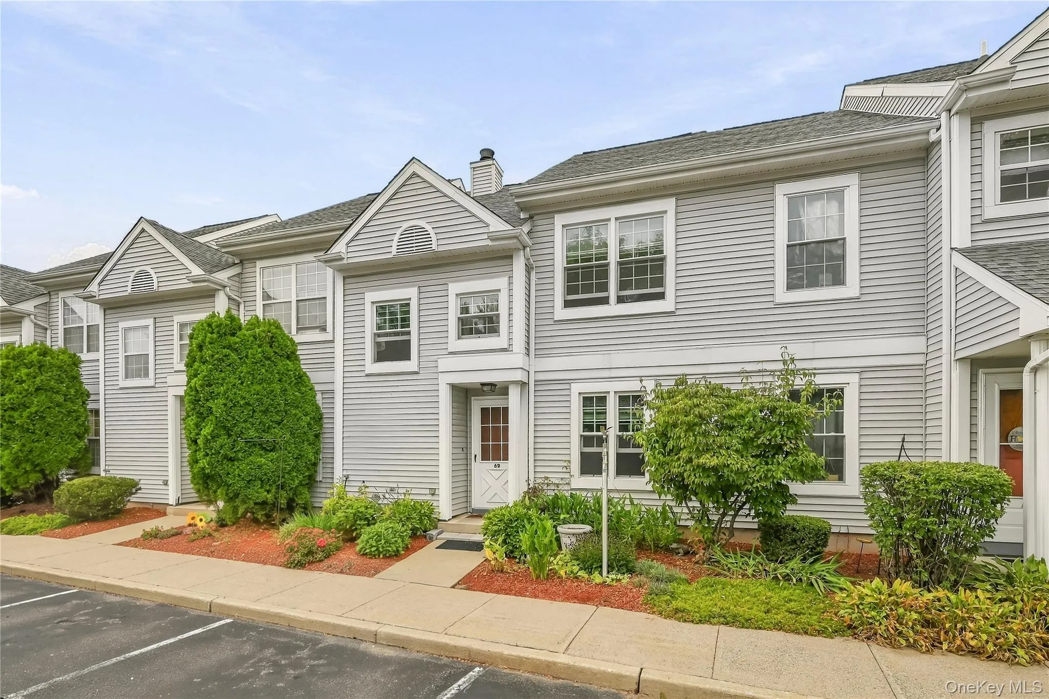 69 Kensington Way, Middletown, NY, 2 Bedrooms Bedrooms, 8 Rooms Rooms,2 BathroomsBathrooms,Residential Lease,For Rent,Kensington,0,1052779 69 Kensington Way, Middletown, NY, 2 Bedrooms Bedrooms, 8 Rooms Rooms,2 BathroomsBathrooms,Residential Lease,For Rent,Kensington,0,1052779