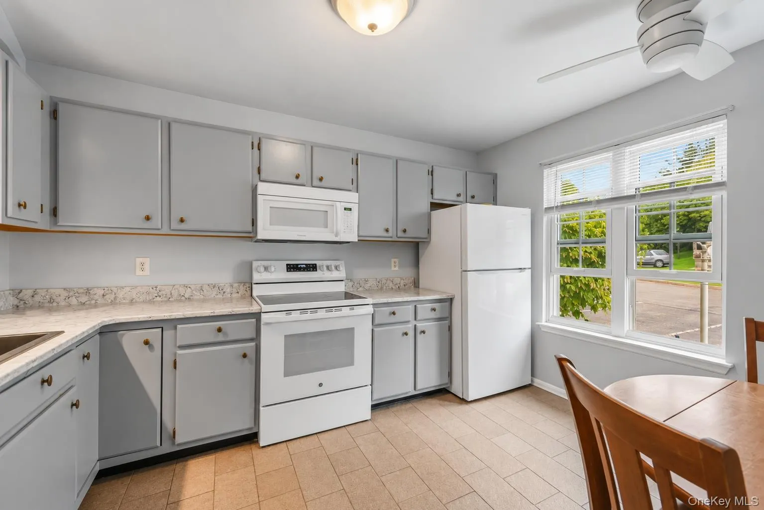 The kitchen with room for a table. The kitchen with room for a table.