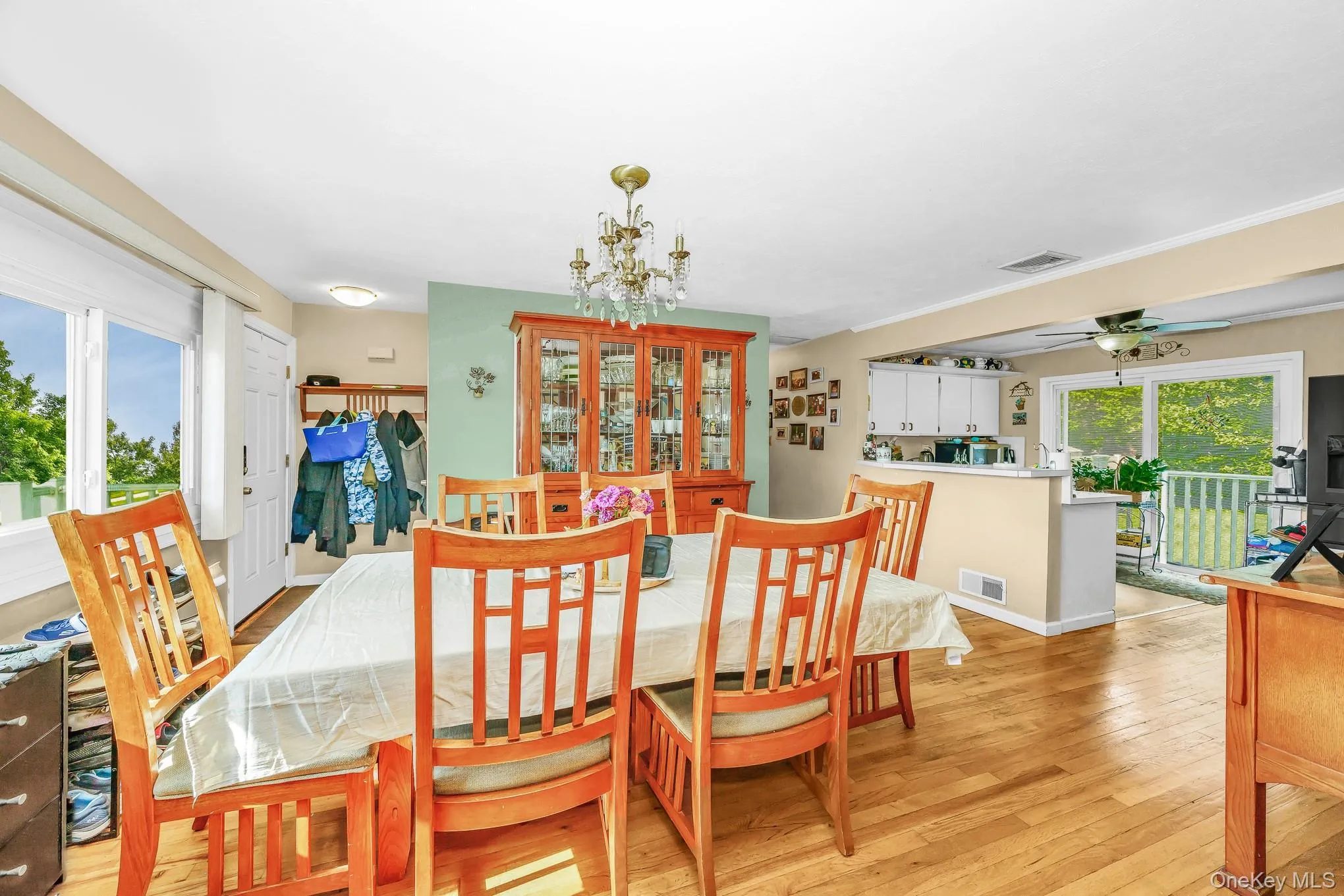 64 Frank Street, Babylon, NY, 3 Bedrooms Bedrooms, 6 Rooms Rooms,1 BathroomBathrooms,Residential,For Rent,Frank,0,1052793 64 Frank Street, Babylon, NY, 3 Bedrooms Bedrooms, 6 Rooms Rooms,1 BathroomBathrooms,Residential,For Rent,Frank,0,1052793