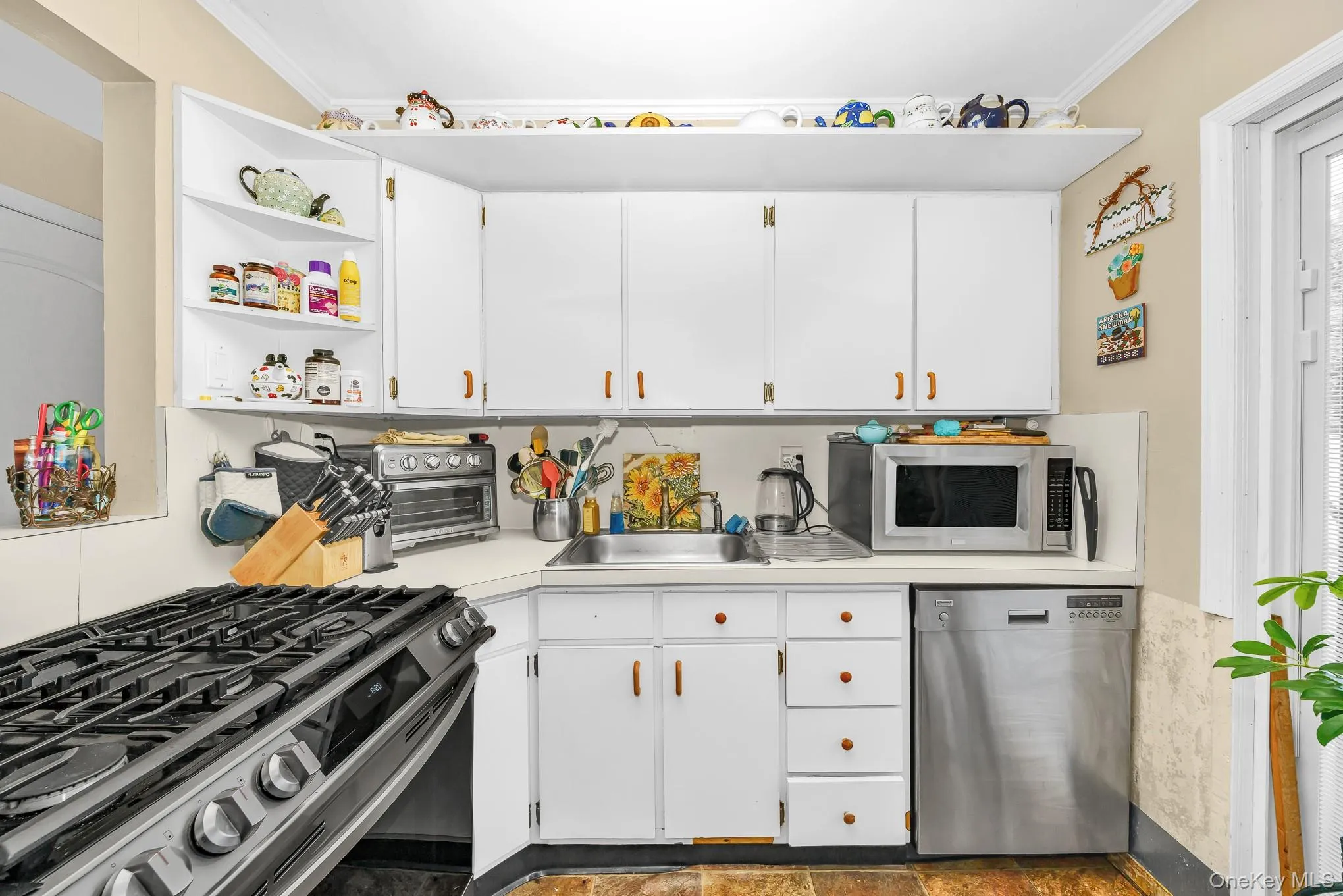 64 Frank Street, Babylon, NY, 3 Bedrooms Bedrooms, 6 Rooms Rooms,1 BathroomBathrooms,Residential,For Rent,Frank,0,1052793 64 Frank Street, Babylon, NY, 3 Bedrooms Bedrooms, 6 Rooms Rooms,1 BathroomBathrooms,Residential,For Rent,Frank,0,1052793
