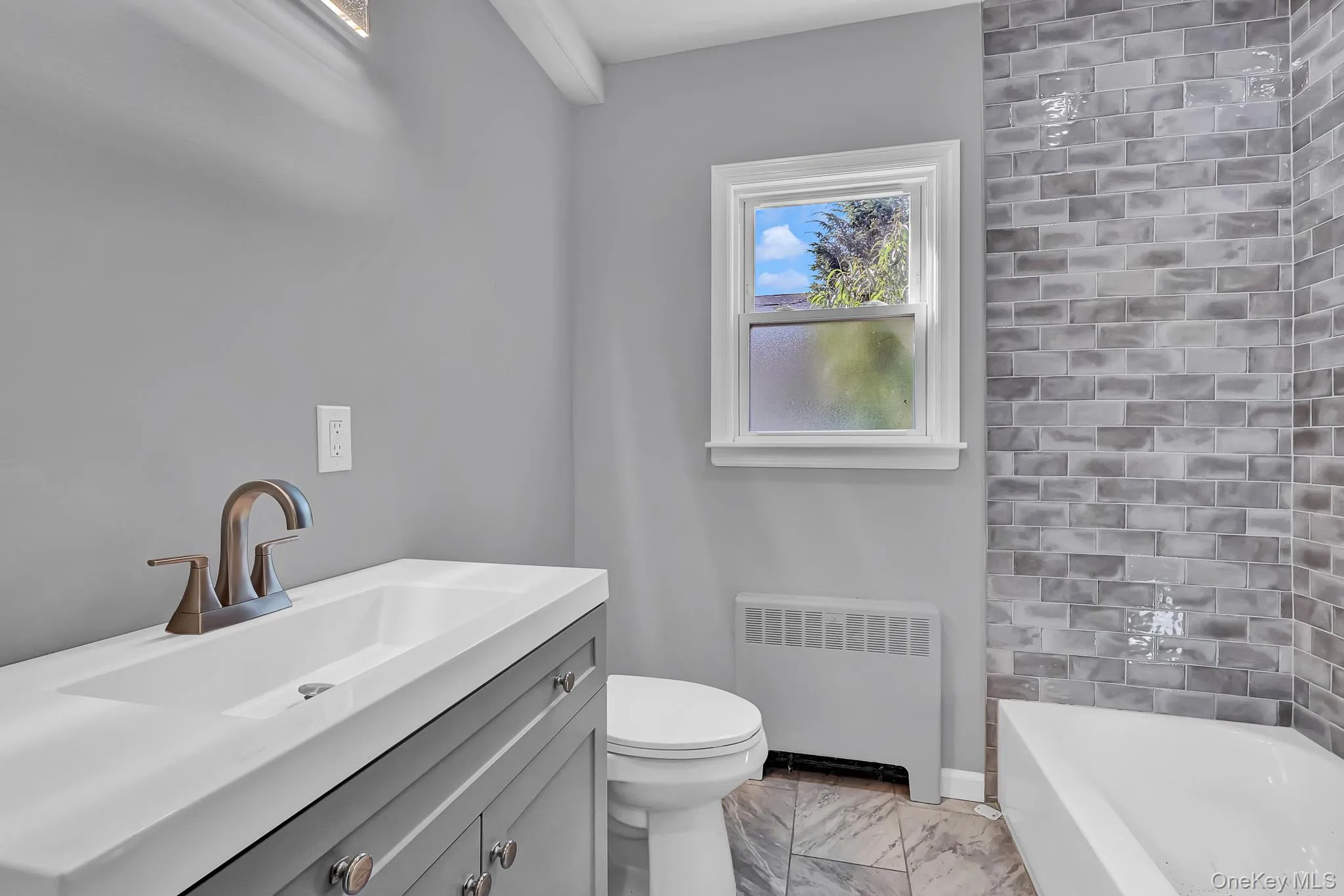 6 Manchester Street, North Hempstead, NY, 3 Bedrooms Bedrooms, 9 Rooms Rooms,2 BathroomsBathrooms,Residential,For Rent,Manchester,0,1052794 6 Manchester Street, North Hempstead, NY, 3 Bedrooms Bedrooms, 9 Rooms Rooms,2 BathroomsBathrooms,Residential,For Rent,Manchester,0,1052794