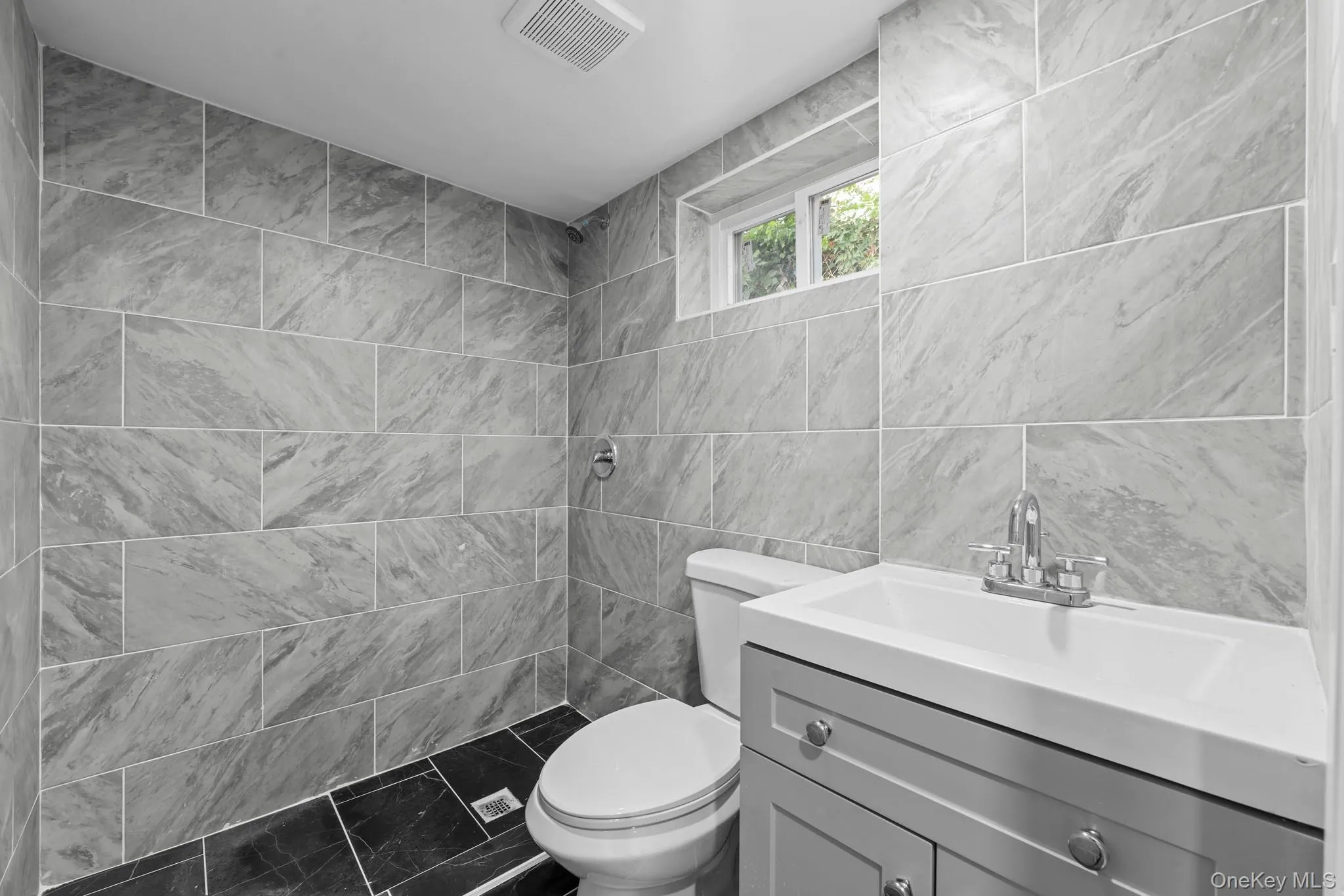 22018 91st Road, New York, NY, 3 Bedrooms Bedrooms, 12 Rooms Rooms,2 BathroomsBathrooms,Residential,For Rent,91st,0,1052796 22018 91st Road, New York, NY, 3 Bedrooms Bedrooms, 12 Rooms Rooms,2 BathroomsBathrooms,Residential,For Rent,91st,0,1052796