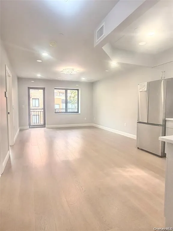 132-25 41 Avenue, New York, NY, 1 Bedroom Bedrooms, 3 Rooms Rooms,1 BathroomBathrooms,Residential,For Rent,41,0,1052797 132-25 41 Avenue, New York, NY, 1 Bedroom Bedrooms, 3 Rooms Rooms,1 BathroomBathrooms,Residential,For Rent,41,0,1052797