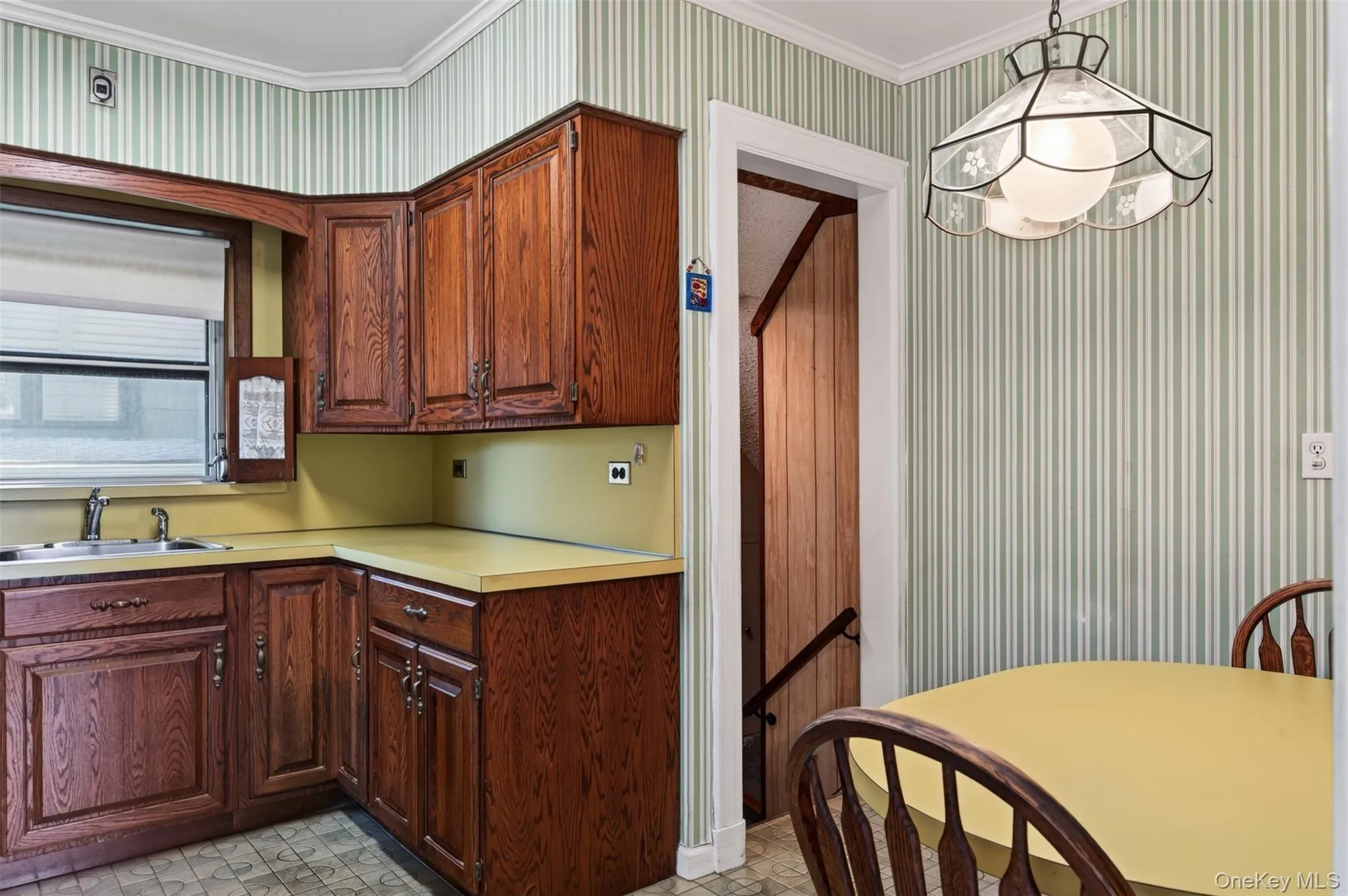 55 Hill Street, New Rochelle, NY, 3 Bedrooms Bedrooms, 7 Rooms Rooms,1 BathroomBathrooms,Residential,For Rent,Hill,0,1052799 55 Hill Street, New Rochelle, NY, 3 Bedrooms Bedrooms, 7 Rooms Rooms,1 BathroomBathrooms,Residential,For Rent,Hill,0,1052799