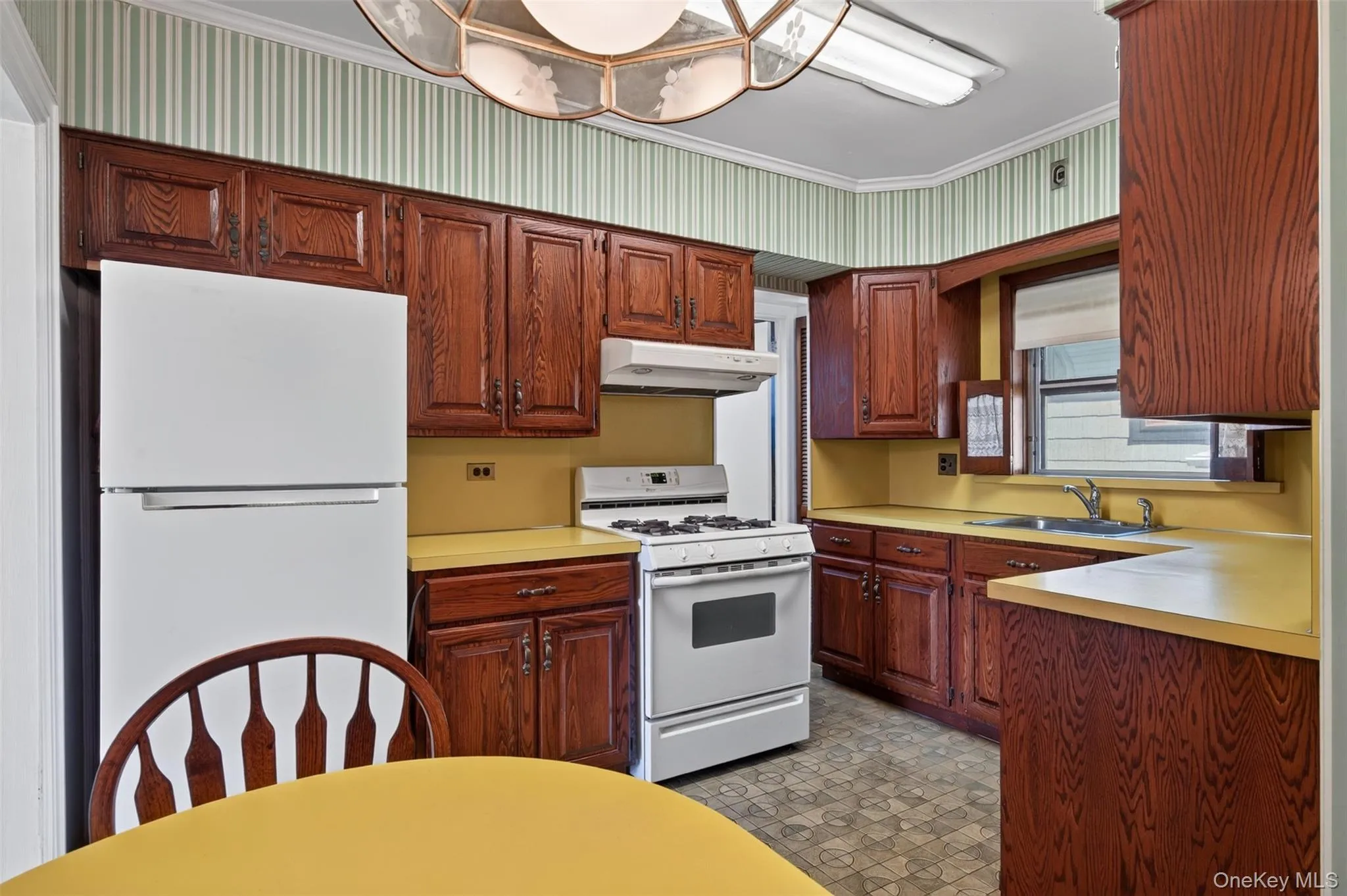 55 Hill Street, New Rochelle, NY, 3 Bedrooms Bedrooms, 7 Rooms Rooms,1 BathroomBathrooms,Residential,For Rent,Hill,0,1052799 55 Hill Street, New Rochelle, NY, 3 Bedrooms Bedrooms, 7 Rooms Rooms,1 BathroomBathrooms,Residential,For Rent,Hill,0,1052799