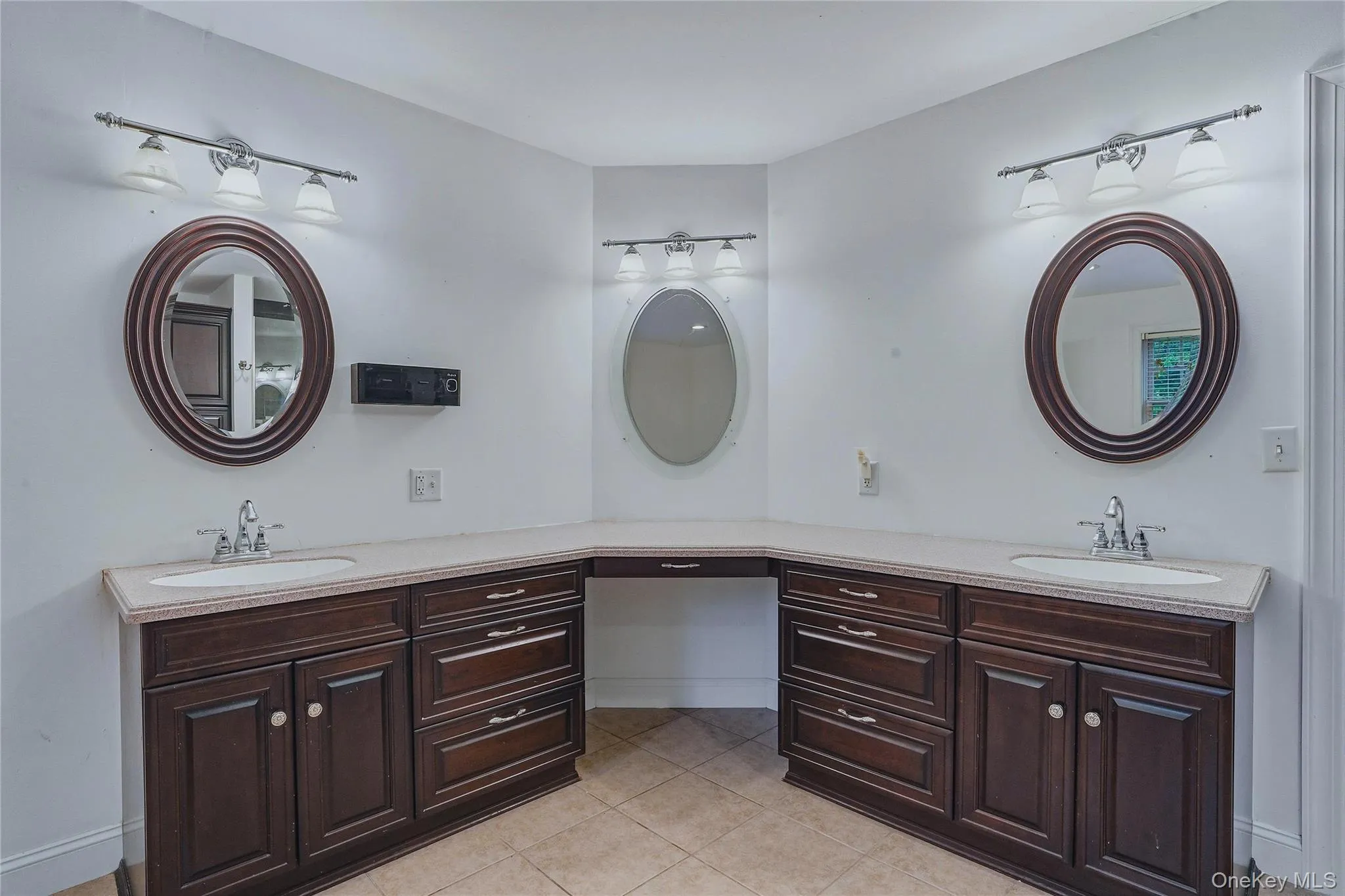 142 Hawleys Corners Road, Lloyd, NY, 5 Bedrooms Bedrooms, 14 Rooms Rooms,3 BathroomsBathrooms,Residential,For Rent,Hawleys Corners,0,1052802 142 Hawleys Corners Road, Lloyd, NY, 5 Bedrooms Bedrooms, 14 Rooms Rooms,3 BathroomsBathrooms,Residential,For Rent,Hawleys Corners,0,1052802