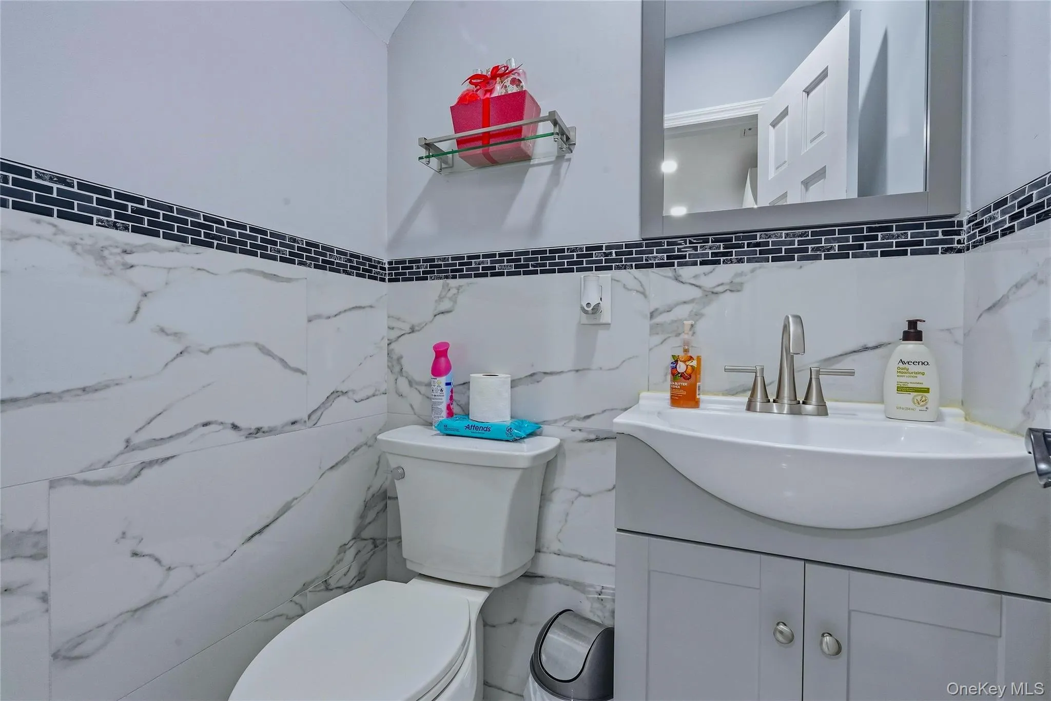 142 Hawleys Corners Road, Lloyd, NY, 5 Bedrooms Bedrooms, 14 Rooms Rooms,3 BathroomsBathrooms,Residential,For Rent,Hawleys Corners,0,1052802 142 Hawleys Corners Road, Lloyd, NY, 5 Bedrooms Bedrooms, 14 Rooms Rooms,3 BathroomsBathrooms,Residential,For Rent,Hawleys Corners,0,1052802