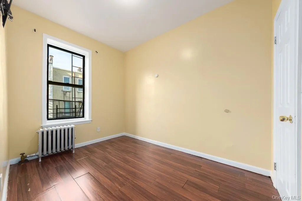 1427 Pitkin Avenue, New York, NY, 3 Bedrooms Bedrooms, 4 Rooms Rooms,1 BathroomBathrooms,Residential Lease,For Rent,Pitkin,0,1052804 1427 Pitkin Avenue, New York, NY, 3 Bedrooms Bedrooms, 4 Rooms Rooms,1 BathroomBathrooms,Residential Lease,For Rent,Pitkin,0,1052804