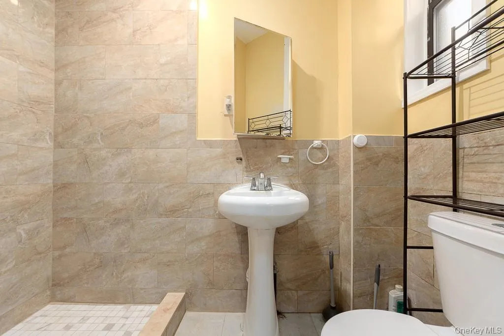 1427 Pitkin Avenue, New York, NY, 3 Bedrooms Bedrooms, 4 Rooms Rooms,1 BathroomBathrooms,Residential Lease,For Rent,Pitkin,0,1052804 1427 Pitkin Avenue, New York, NY, 3 Bedrooms Bedrooms, 4 Rooms Rooms,1 BathroomBathrooms,Residential Lease,For Rent,Pitkin,0,1052804