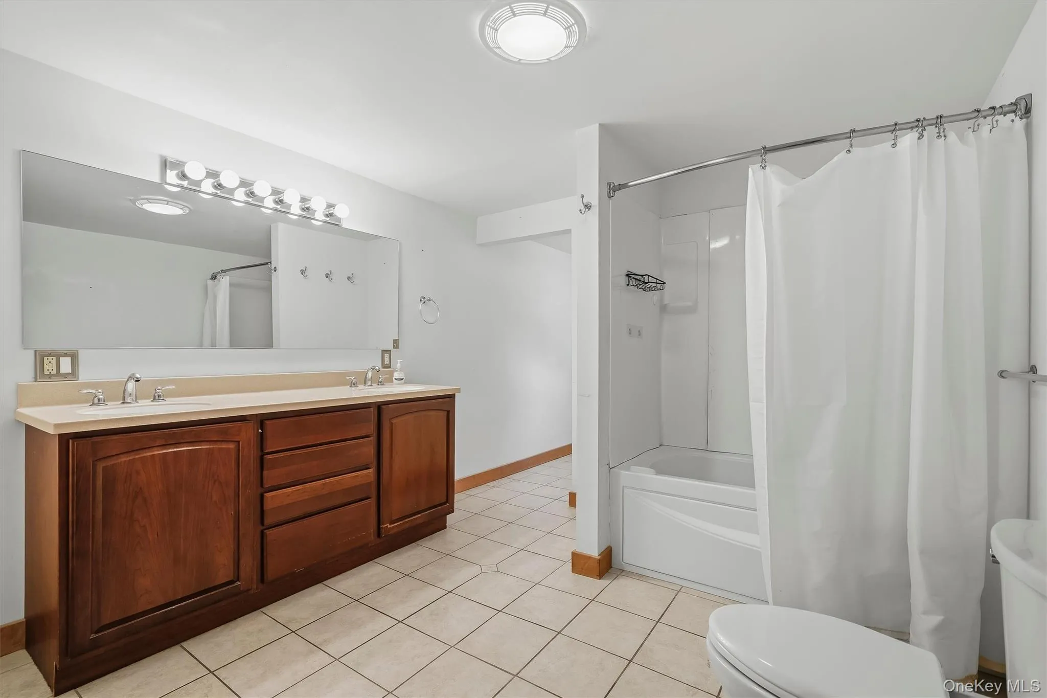 7 Myrtle Avenue, Warwick (town), NY, 2 Bedrooms Bedrooms, 6 Rooms Rooms,2 BathroomsBathrooms,Residential,For Rent,Myrtle,0,1052806 7 Myrtle Avenue, Warwick (town), NY, 2 Bedrooms Bedrooms, 6 Rooms Rooms,2 BathroomsBathrooms,Residential,For Rent,Myrtle,0,1052806
